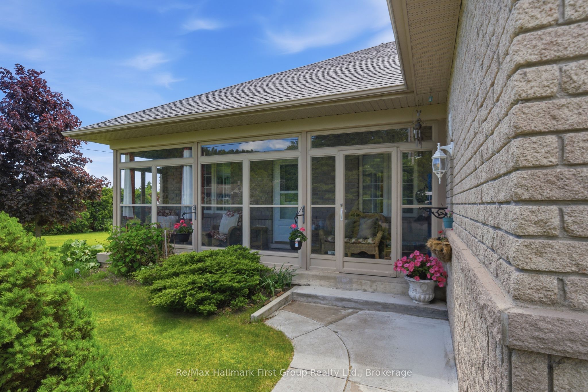 2518 Nagle Road Property Photo 3