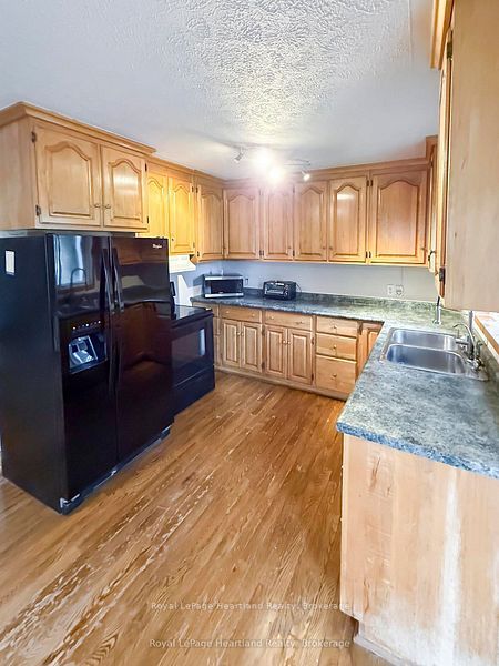 16 Whitechurch Street Property Photo 3