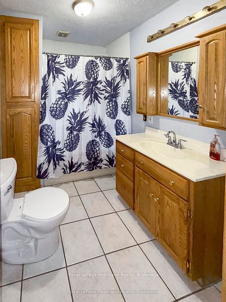16 Whitechurch Street Property Photo 8