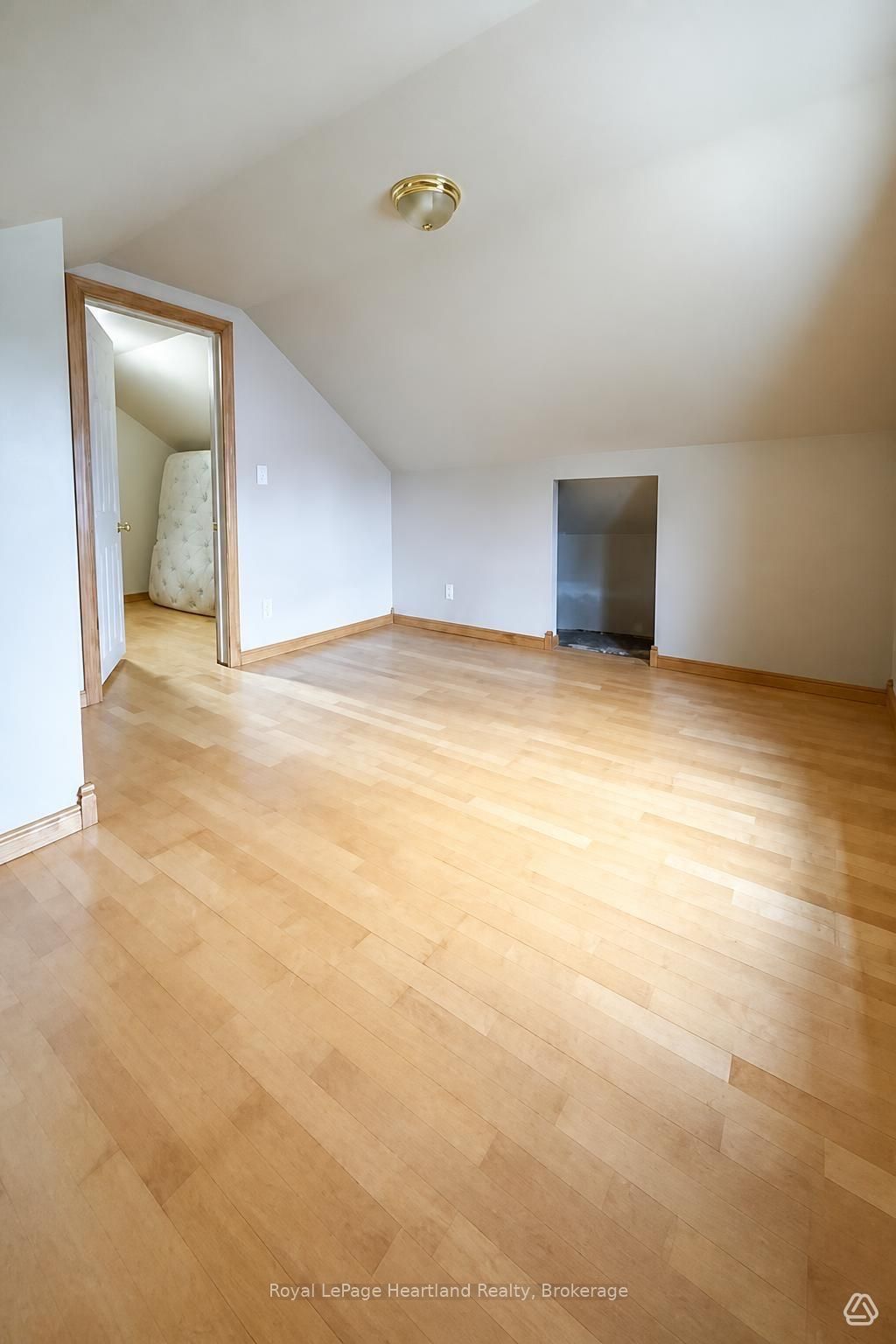 16 Whitechurch Street Property Photo 11