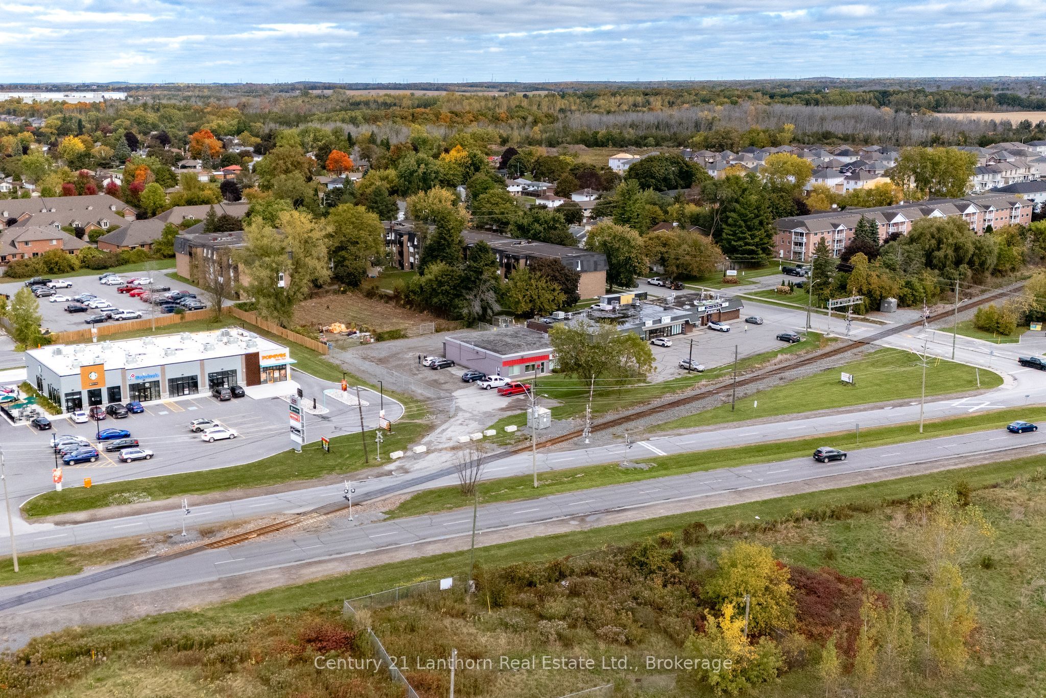 640 Dundas Street E Property Photo 20