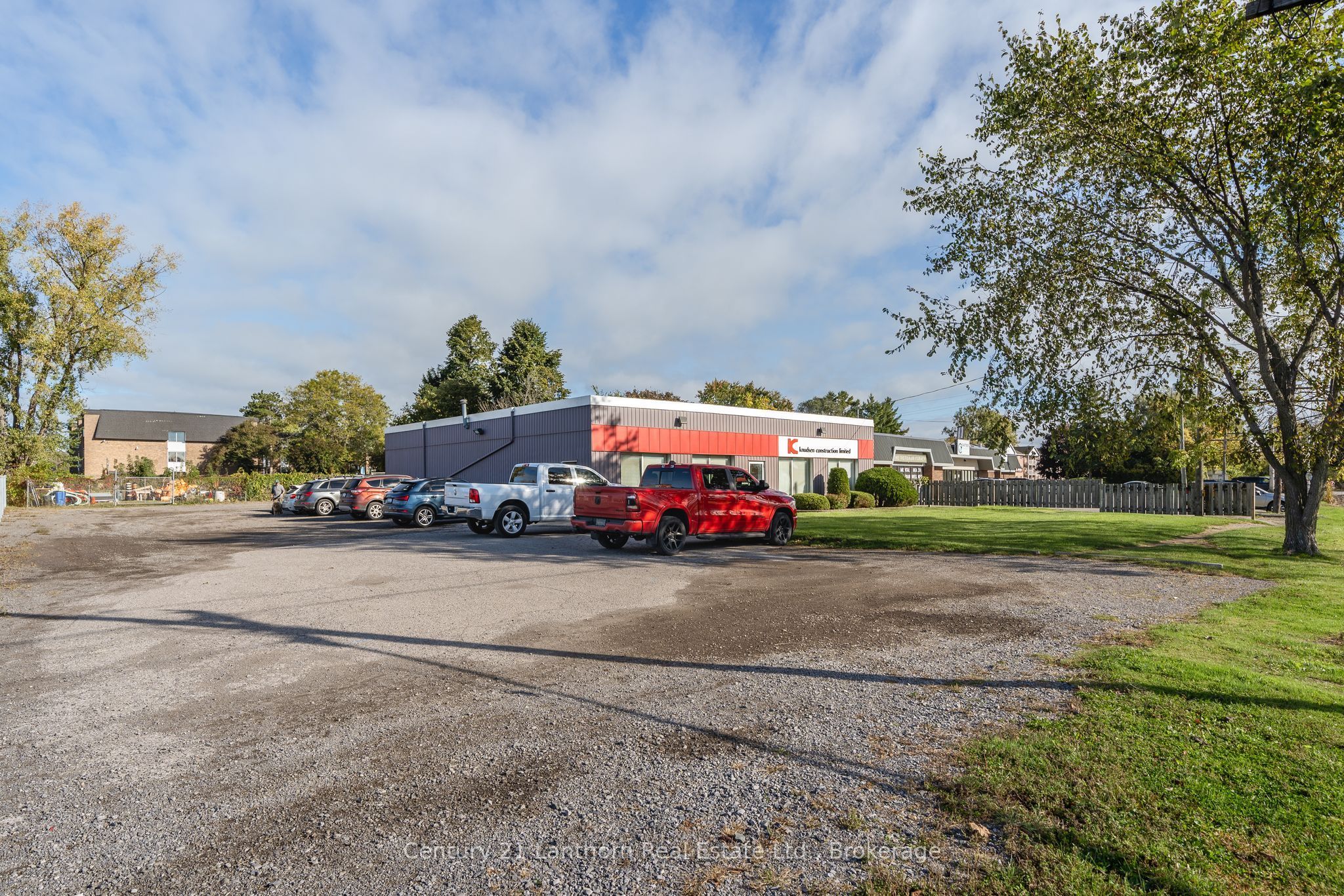 640 Dundas Street E Property Photo 25