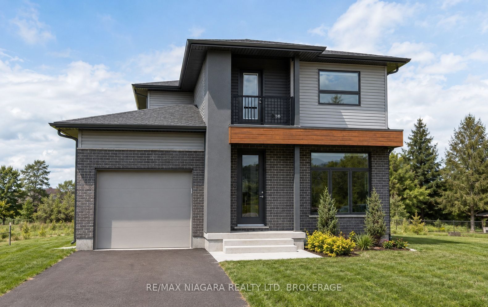 218 Wellandvale Road Property Photo 2