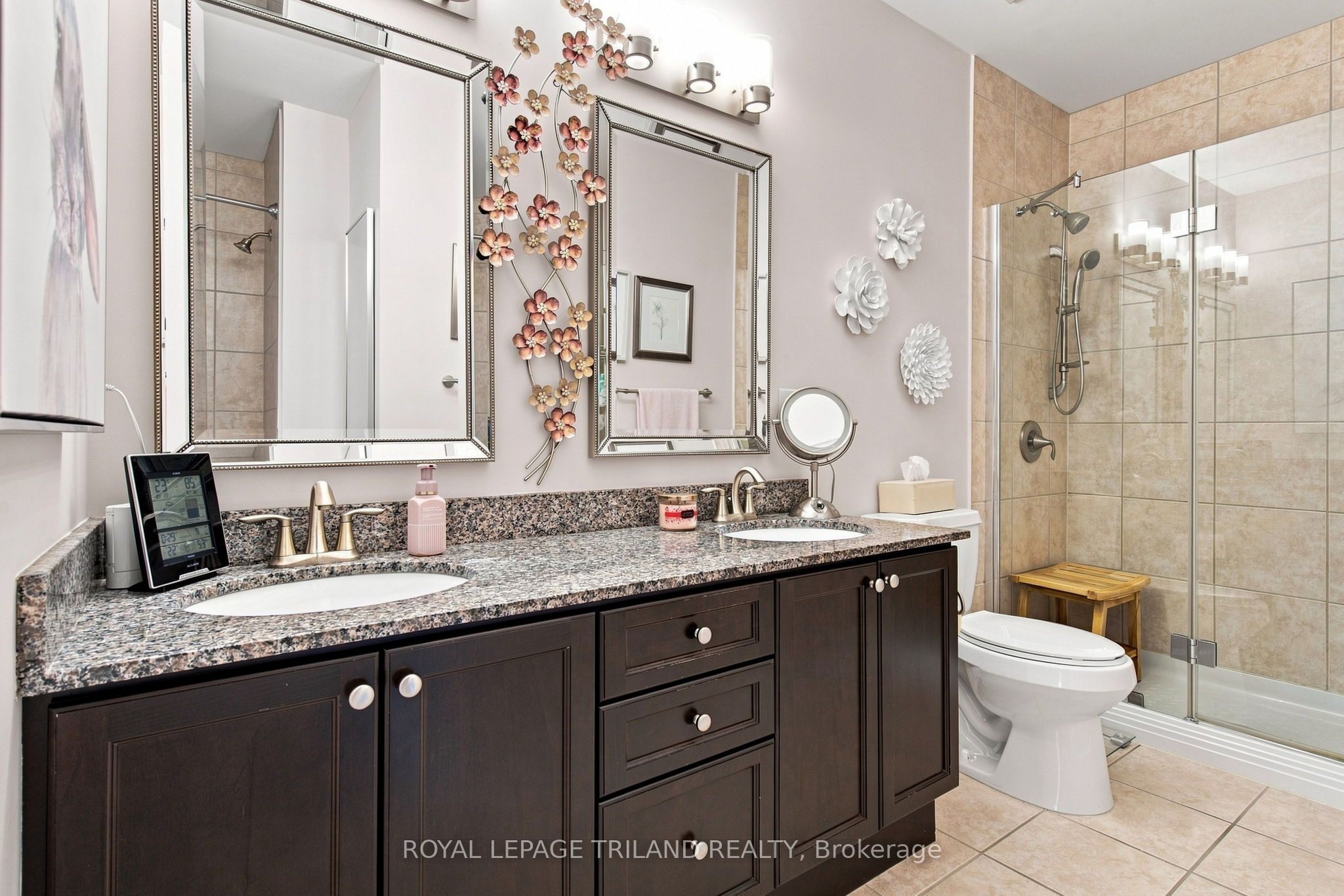 1030 Coronation Drive 1408 Property Photo 25