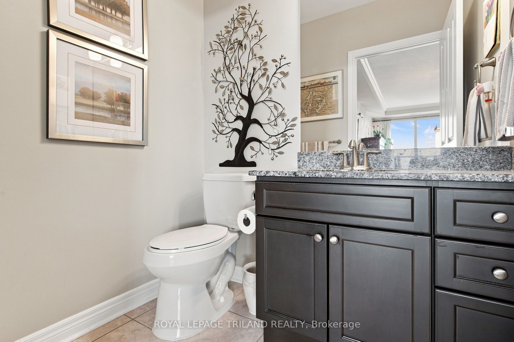 1030 Coronation Drive 1408 Property Photo 28