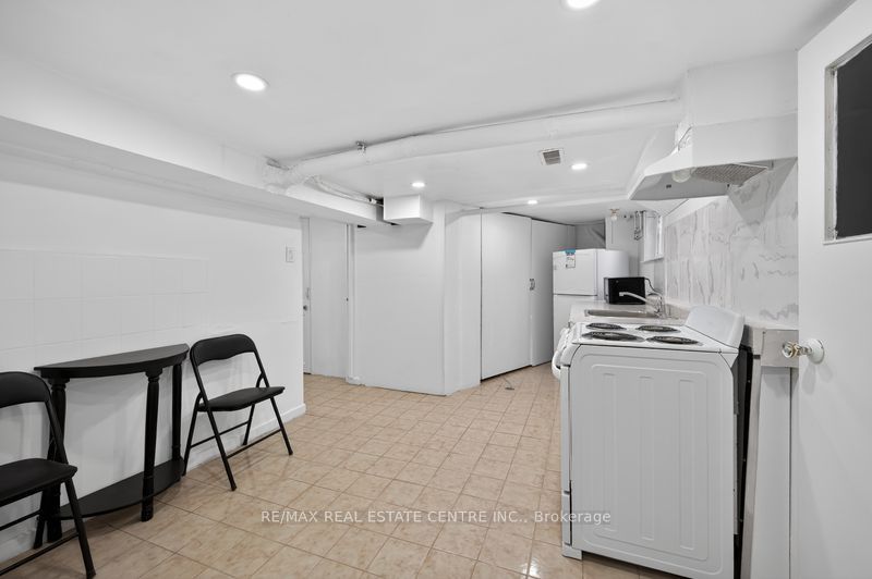 44 Aldridge Street Lower Lvl Property Photo 6