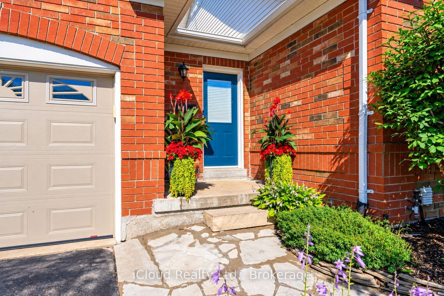24 Mccullogh Drive Property Photo 3