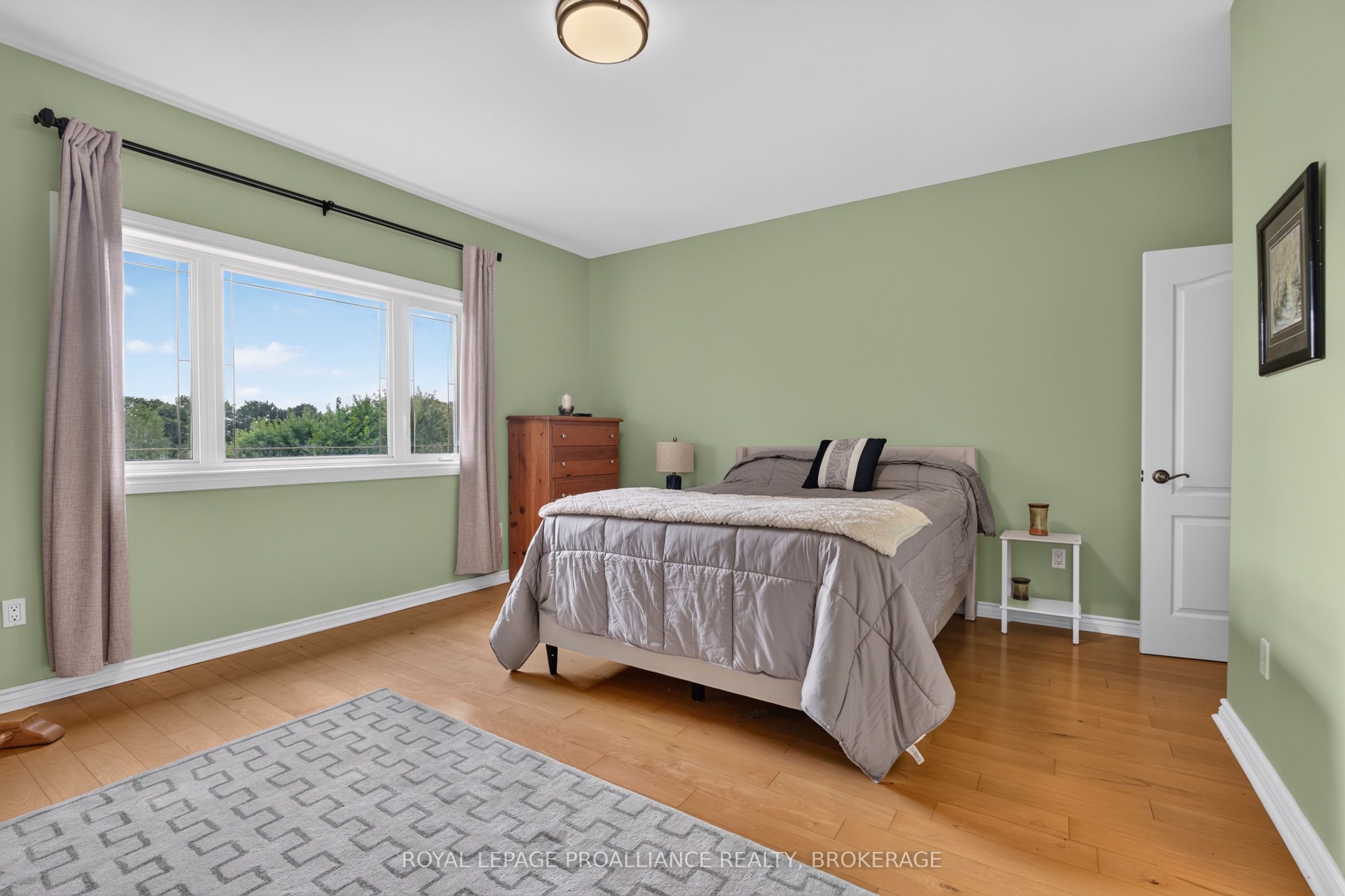 27 Collins Drive Property Photo 22