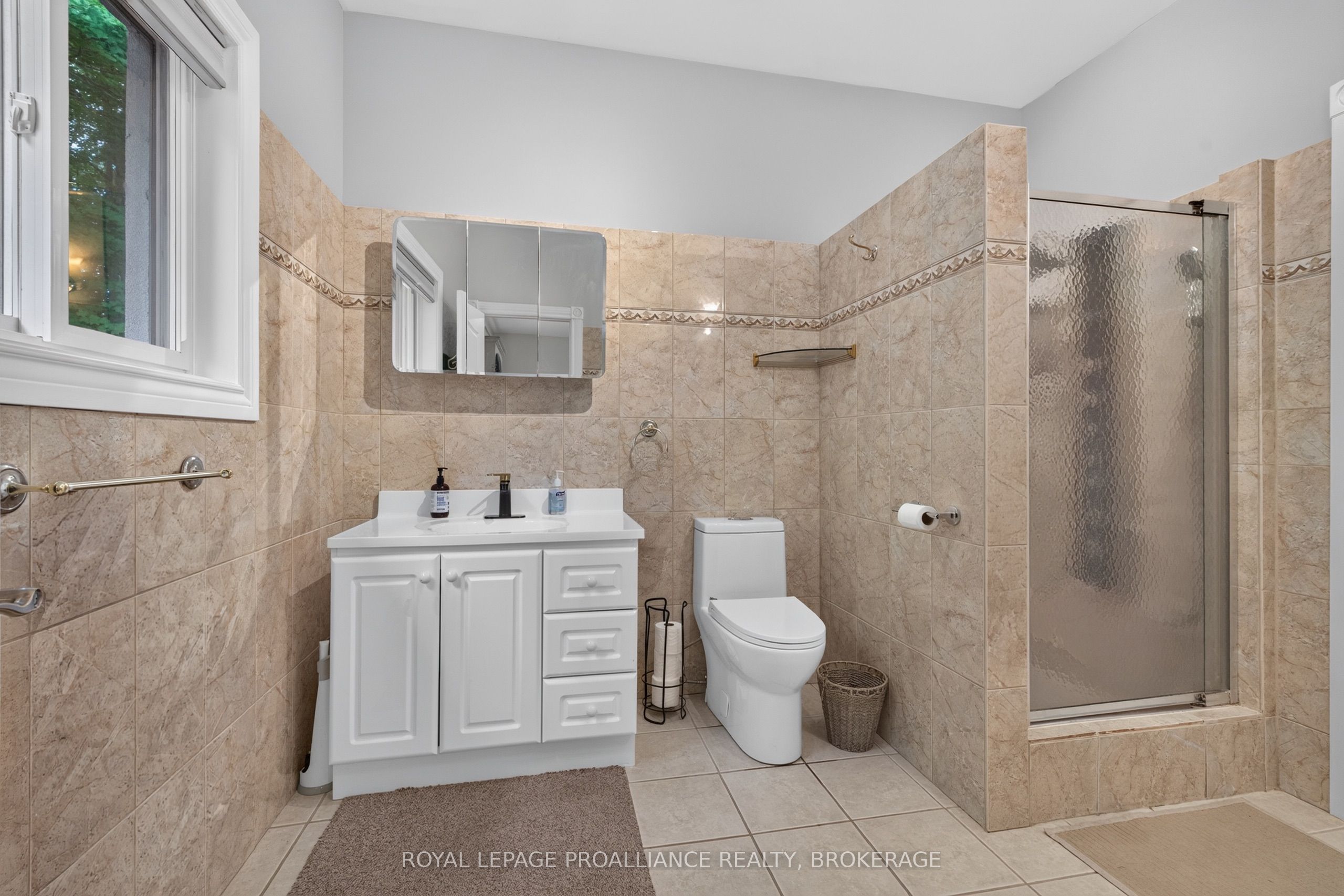 27 Collins Drive Property Photo 23