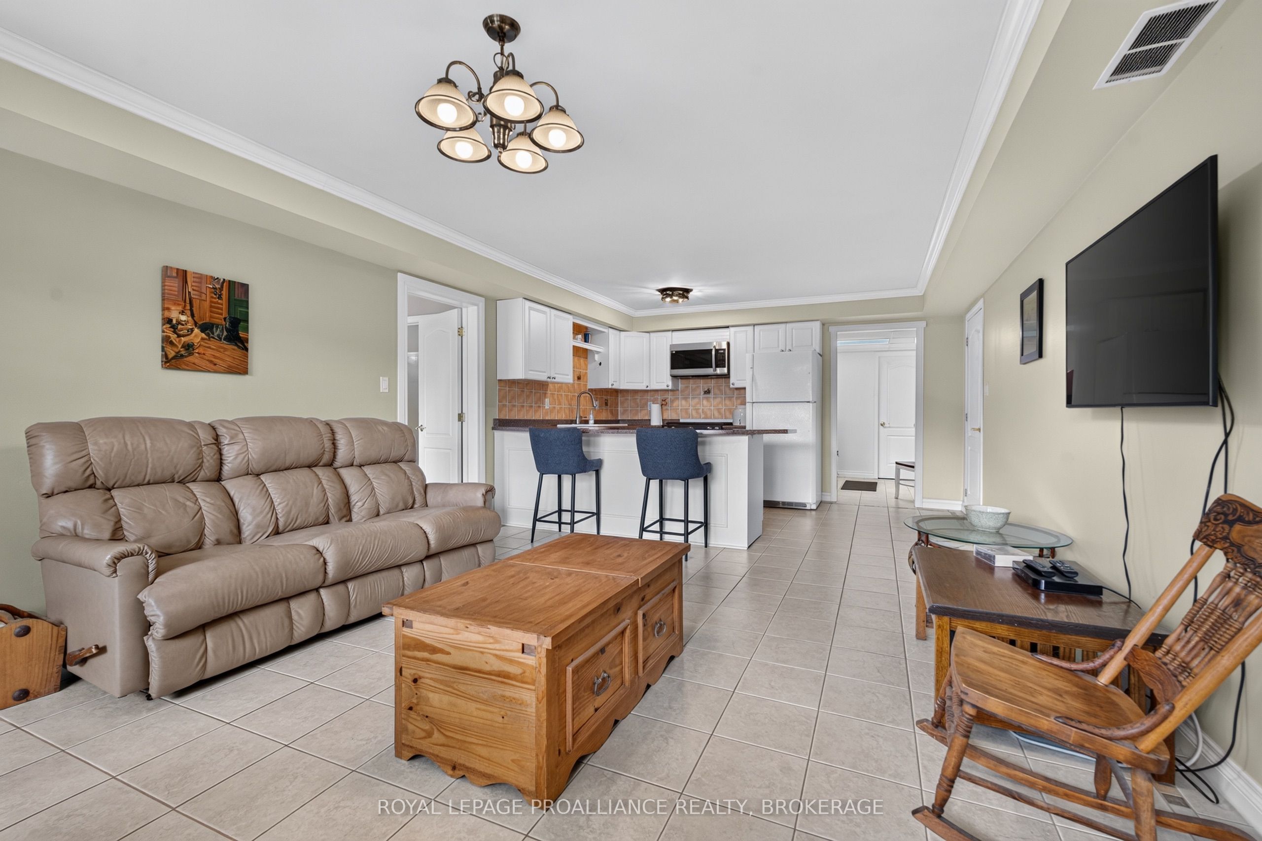 27 Collins Drive Property Photo 28