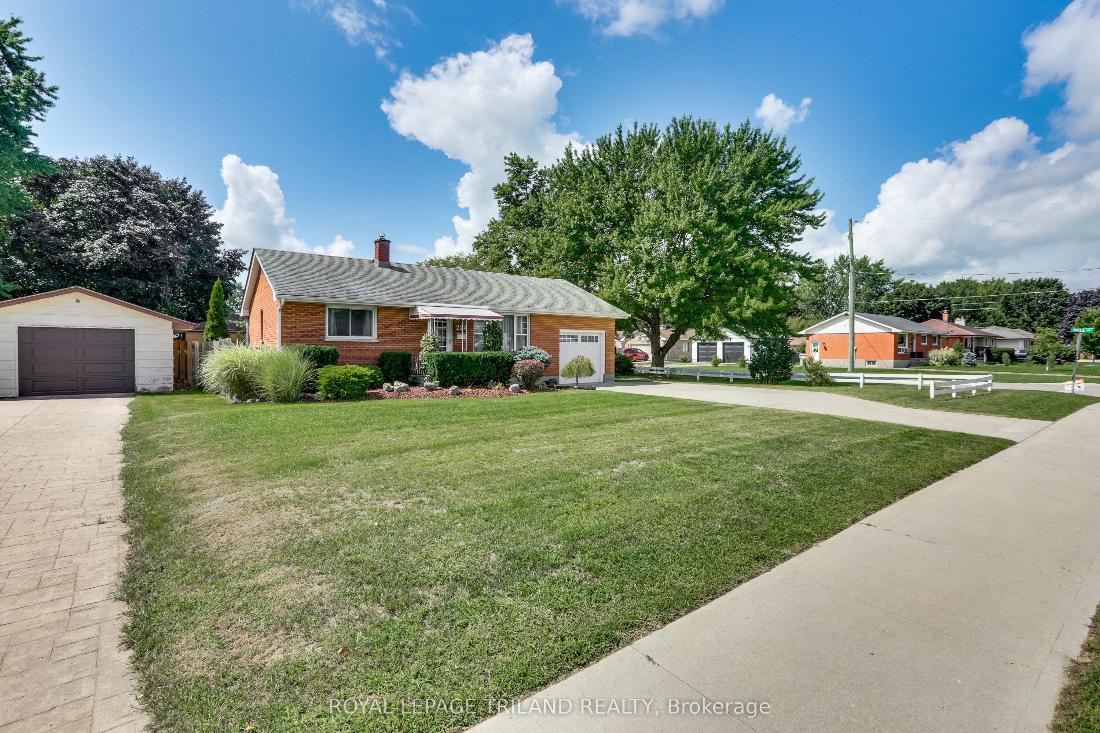 224 Mckellar Street Property Photo 2