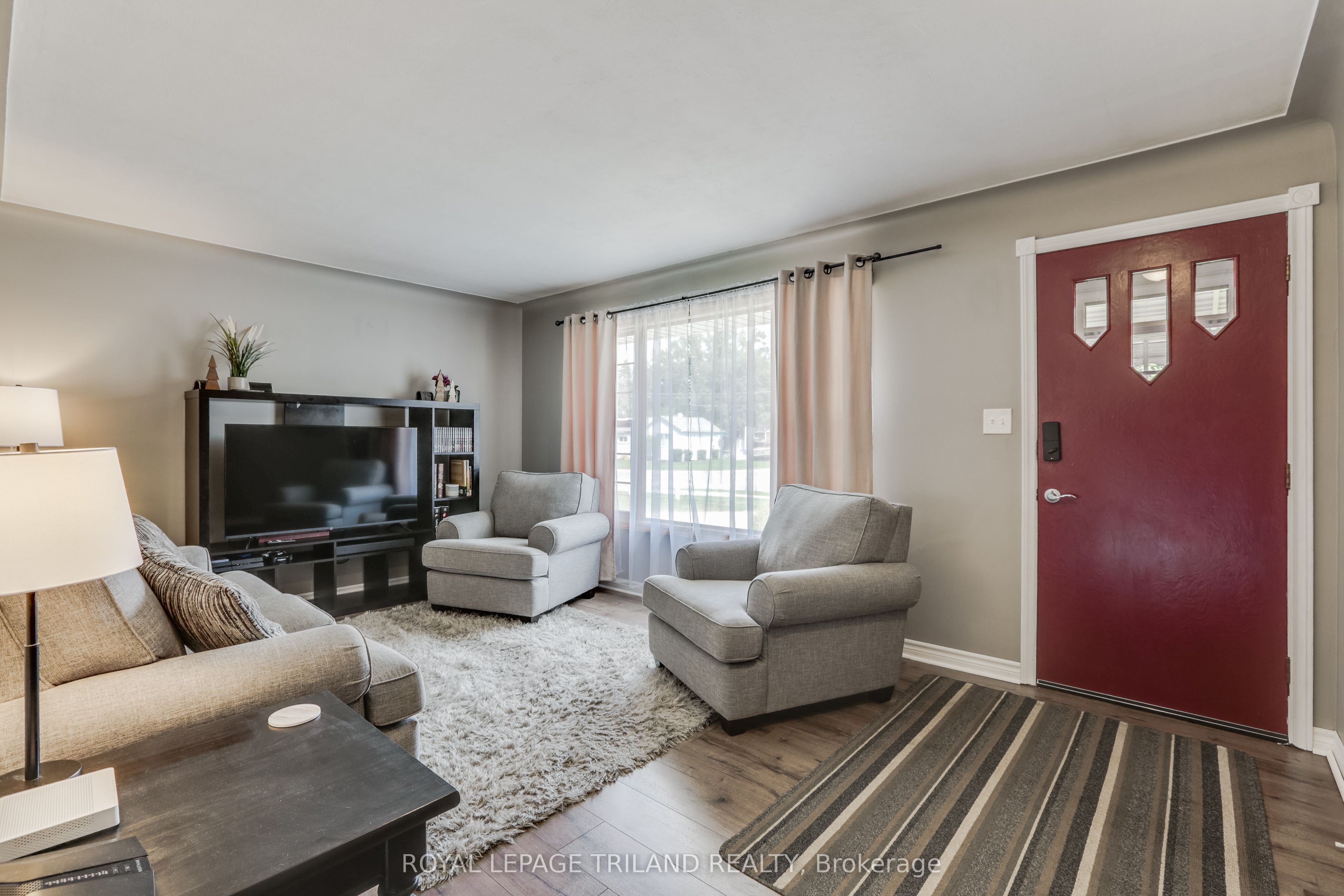 224 Mckellar Street Property Photo 6