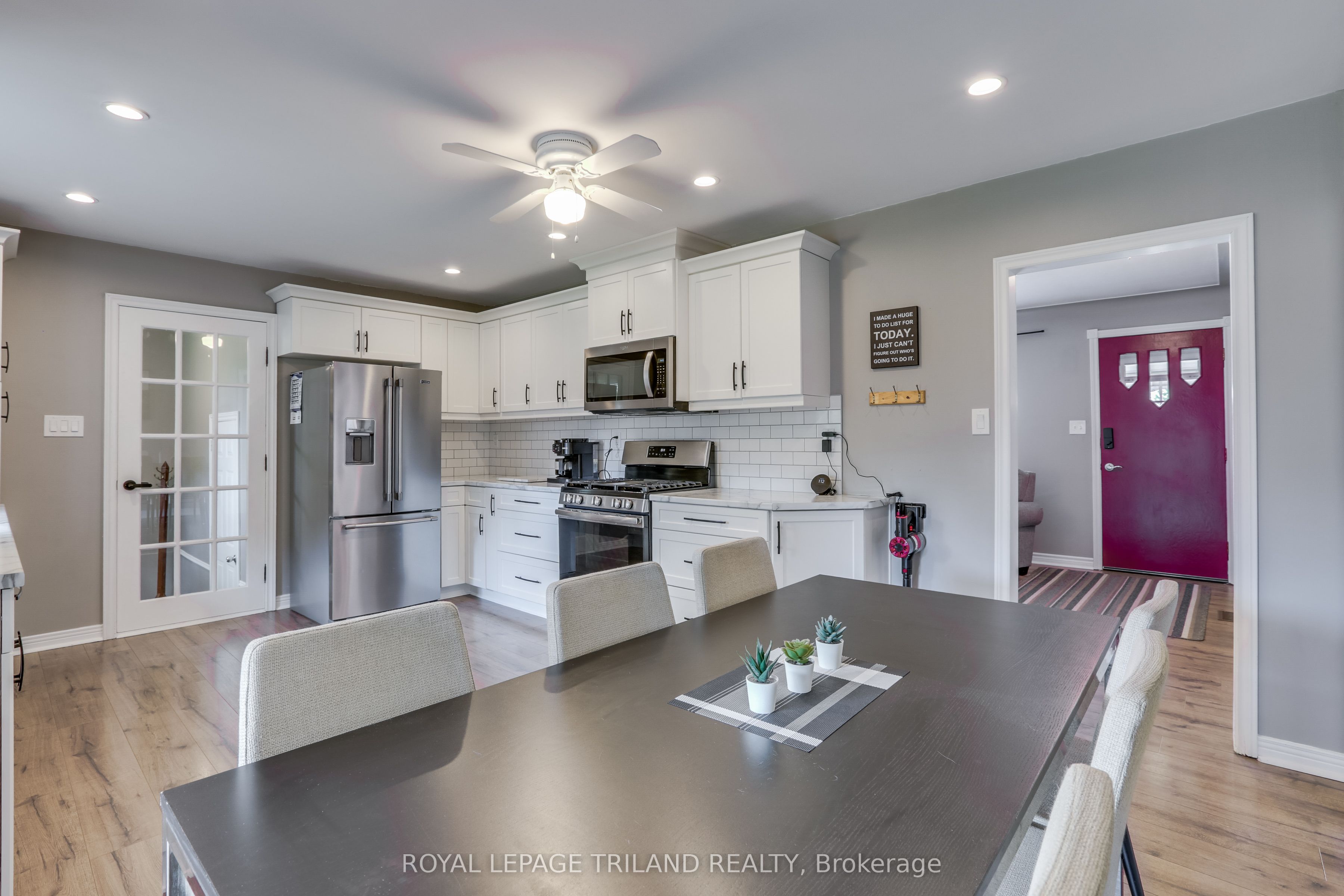224 Mckellar Street Property Photo 10