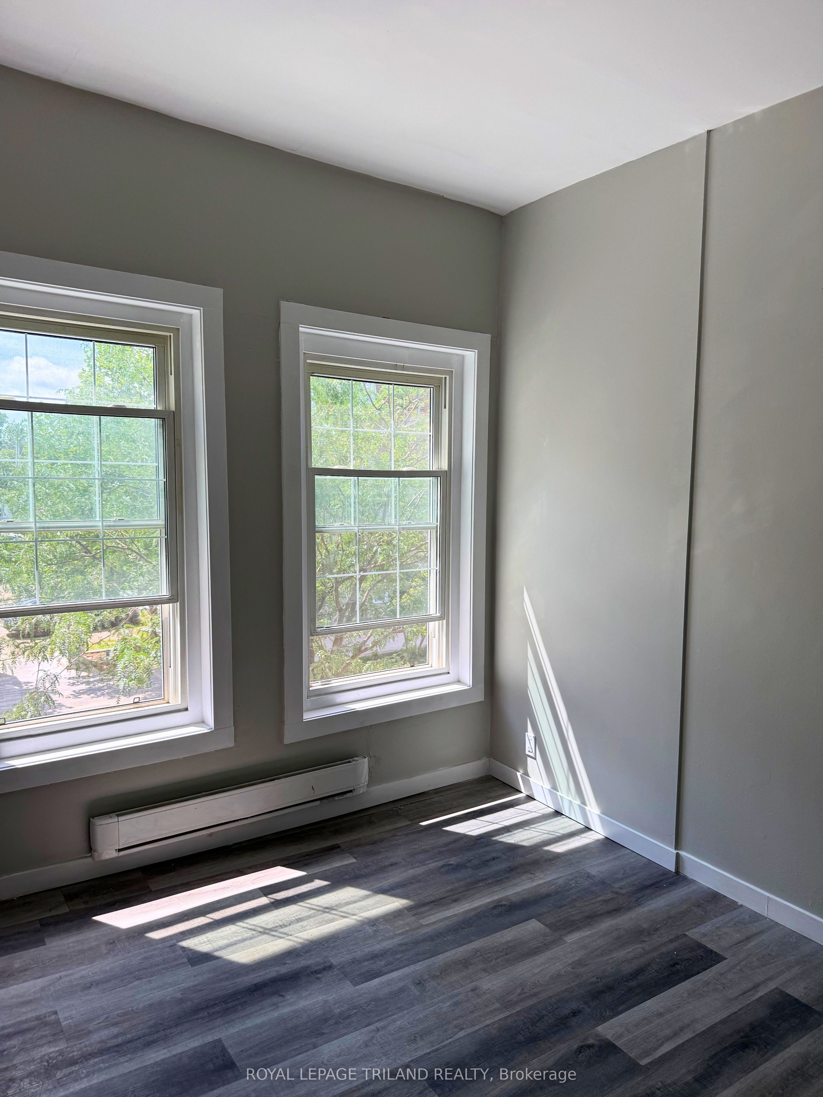 275 Talbot Street Property Photo 22