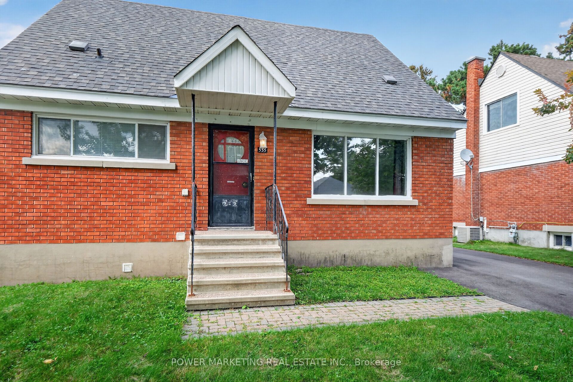 535 Dunbrack Street Property Photo 6