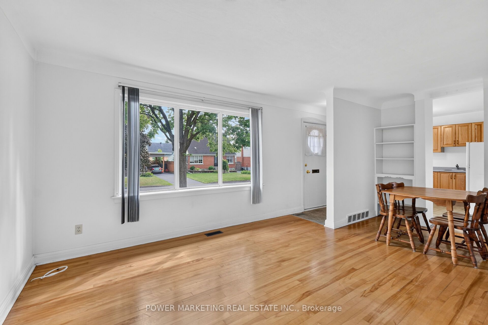 535 Dunbrack Street Property Photo 11