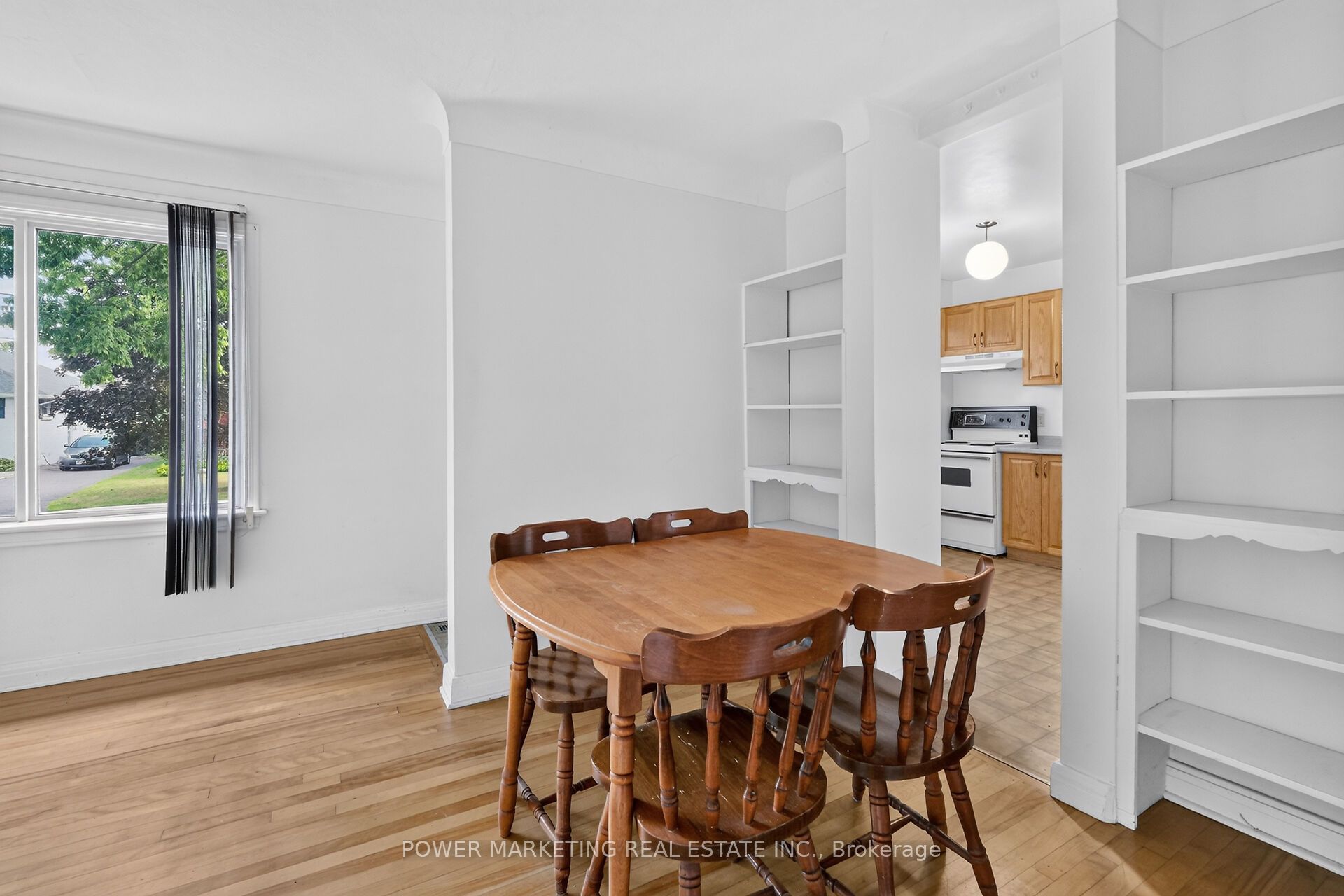 535 Dunbrack Street Property Photo 15