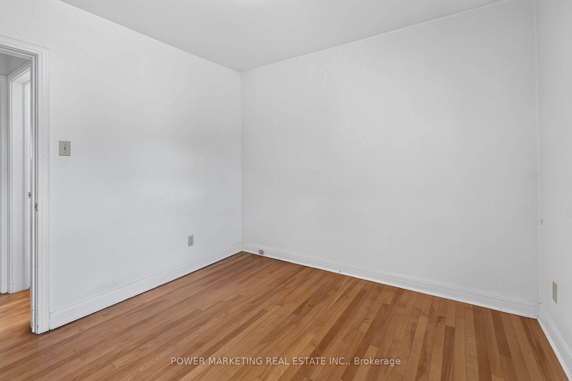 535 Dunbrack Street Property Photo 27