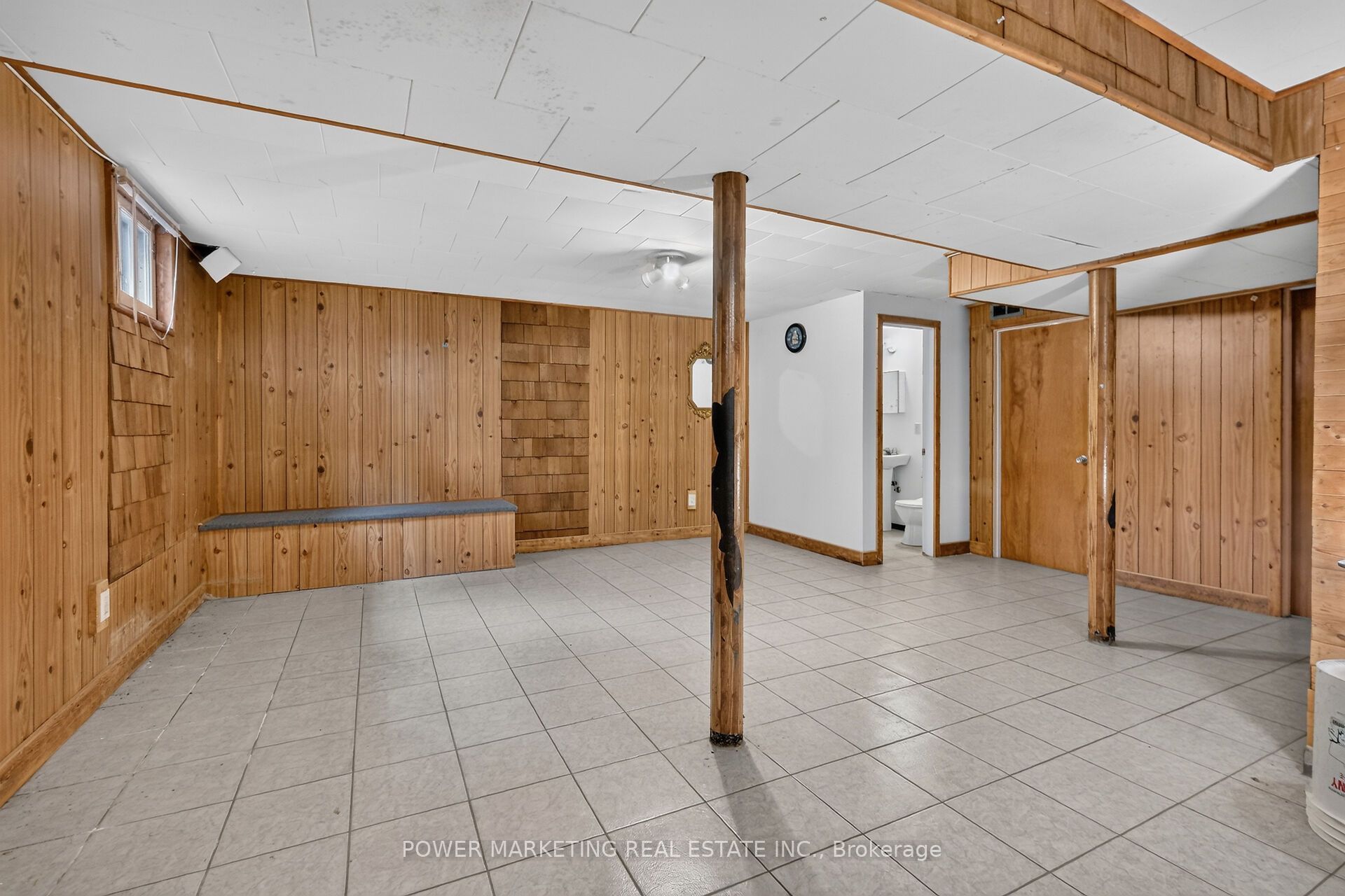 535 Dunbrack Street Property Photo 41