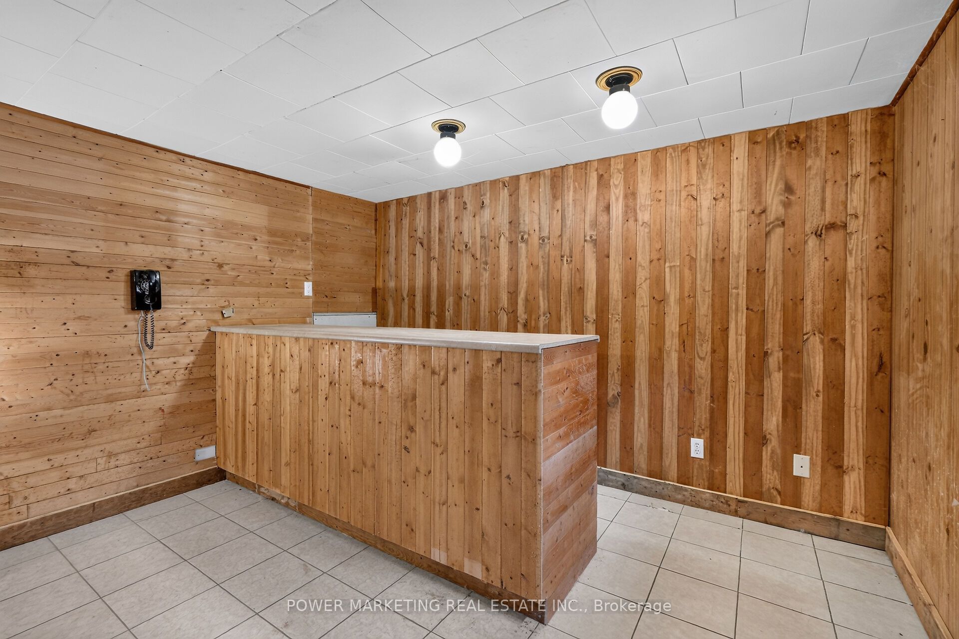 535 Dunbrack Street Property Photo 44