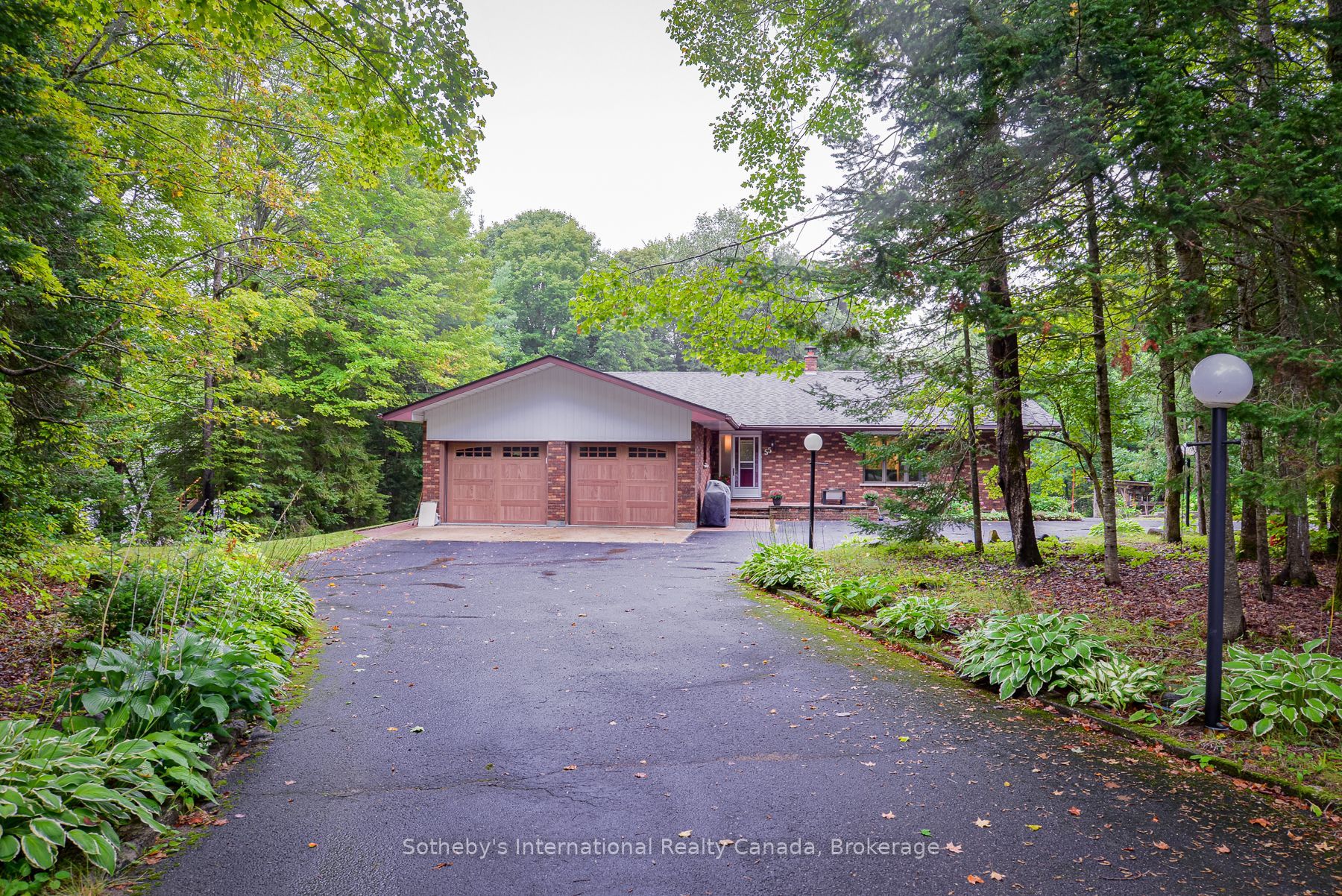 55 Denniss Drive Property Photo 1