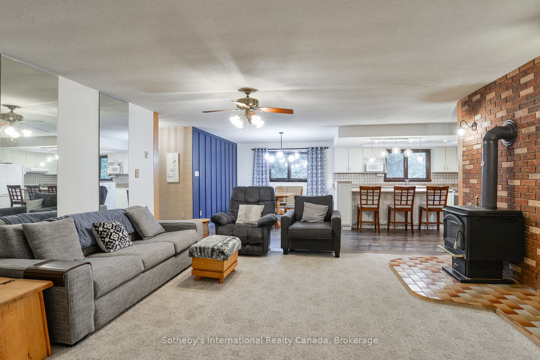 55 Denniss Drive Property Photo 6
