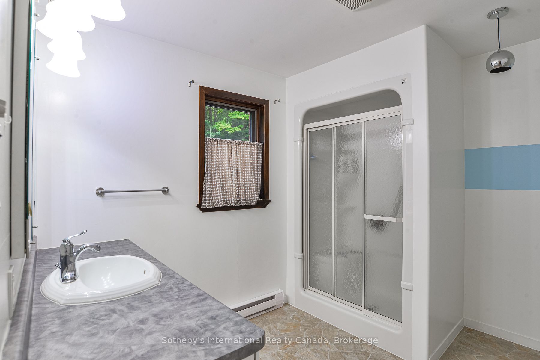 55 Denniss Drive Property Photo 14
