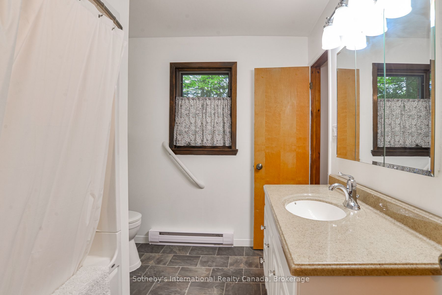 55 Denniss Drive Property Photo 18