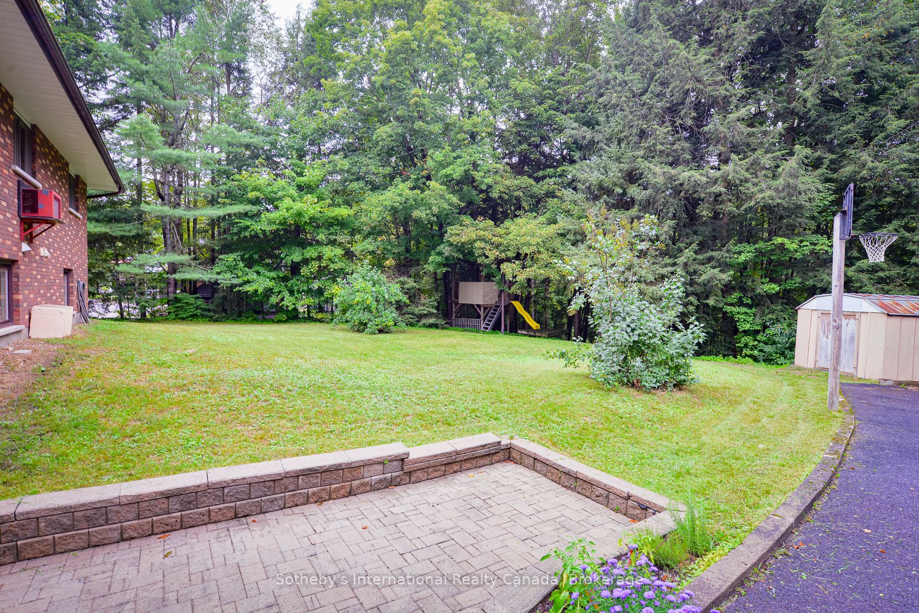 55 Denniss Drive Property Photo 32