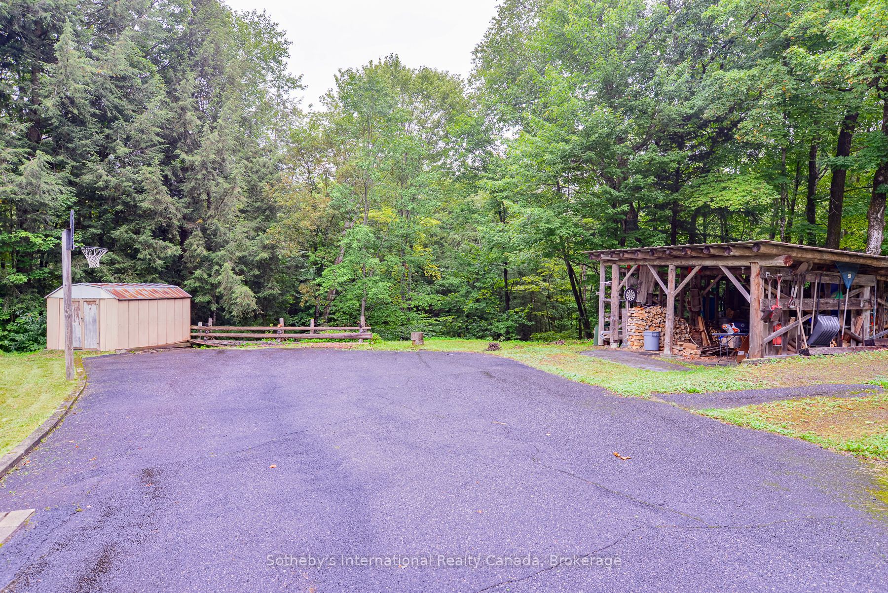 55 Denniss Drive Property Photo 33