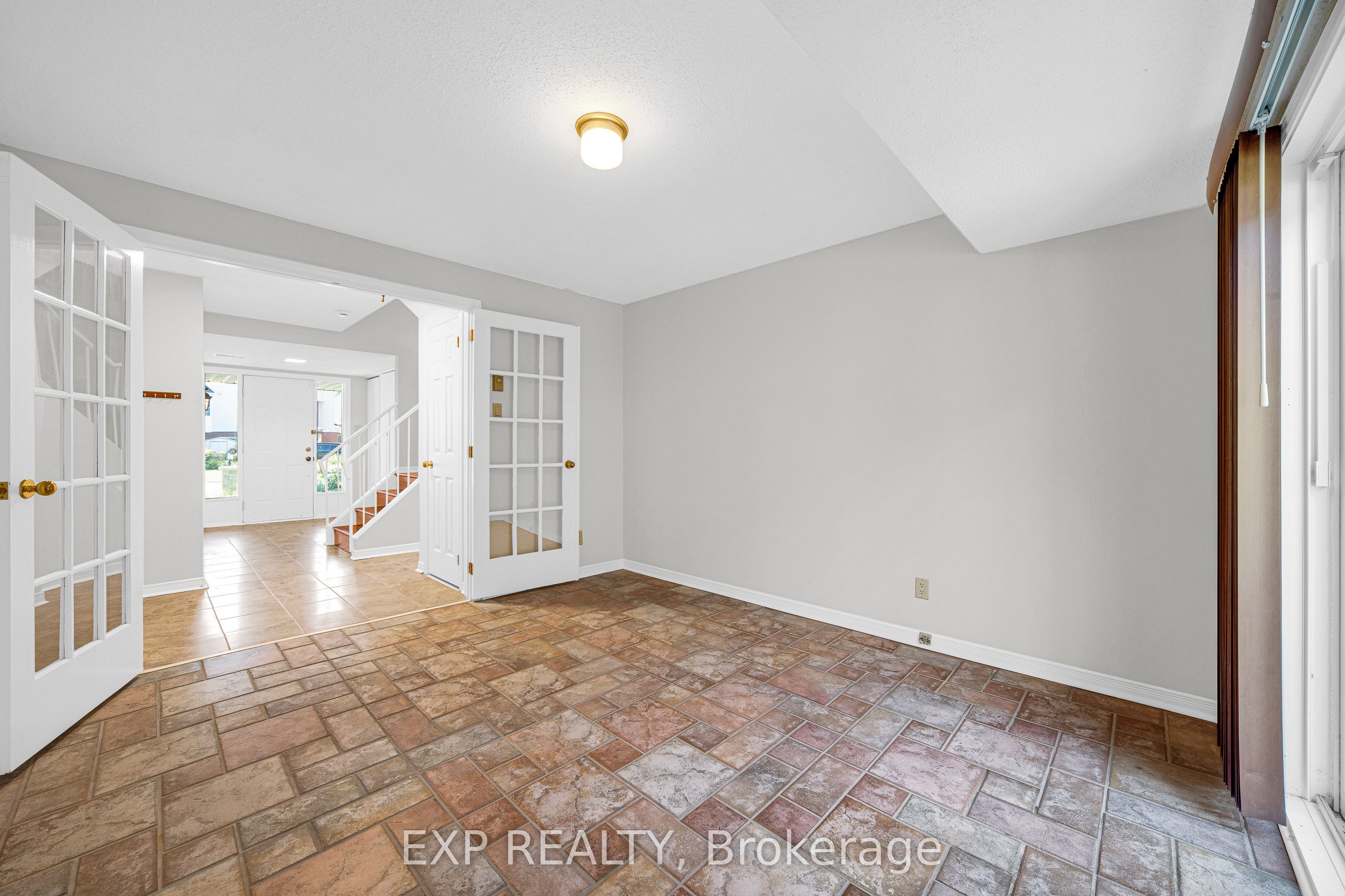 18 Arbordale Crescent Property Photo 6
