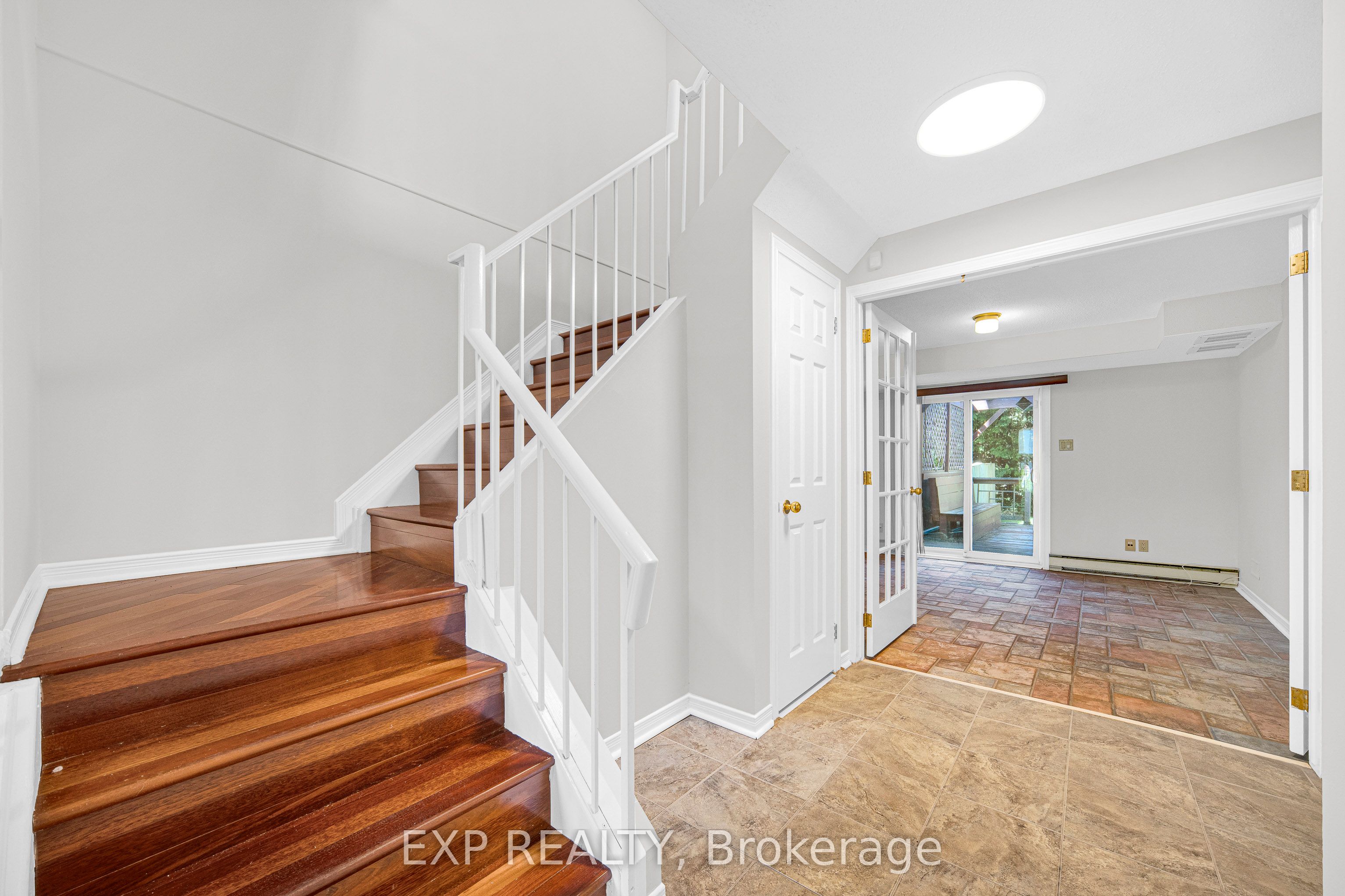 18 Arbordale Crescent Property Photo 7