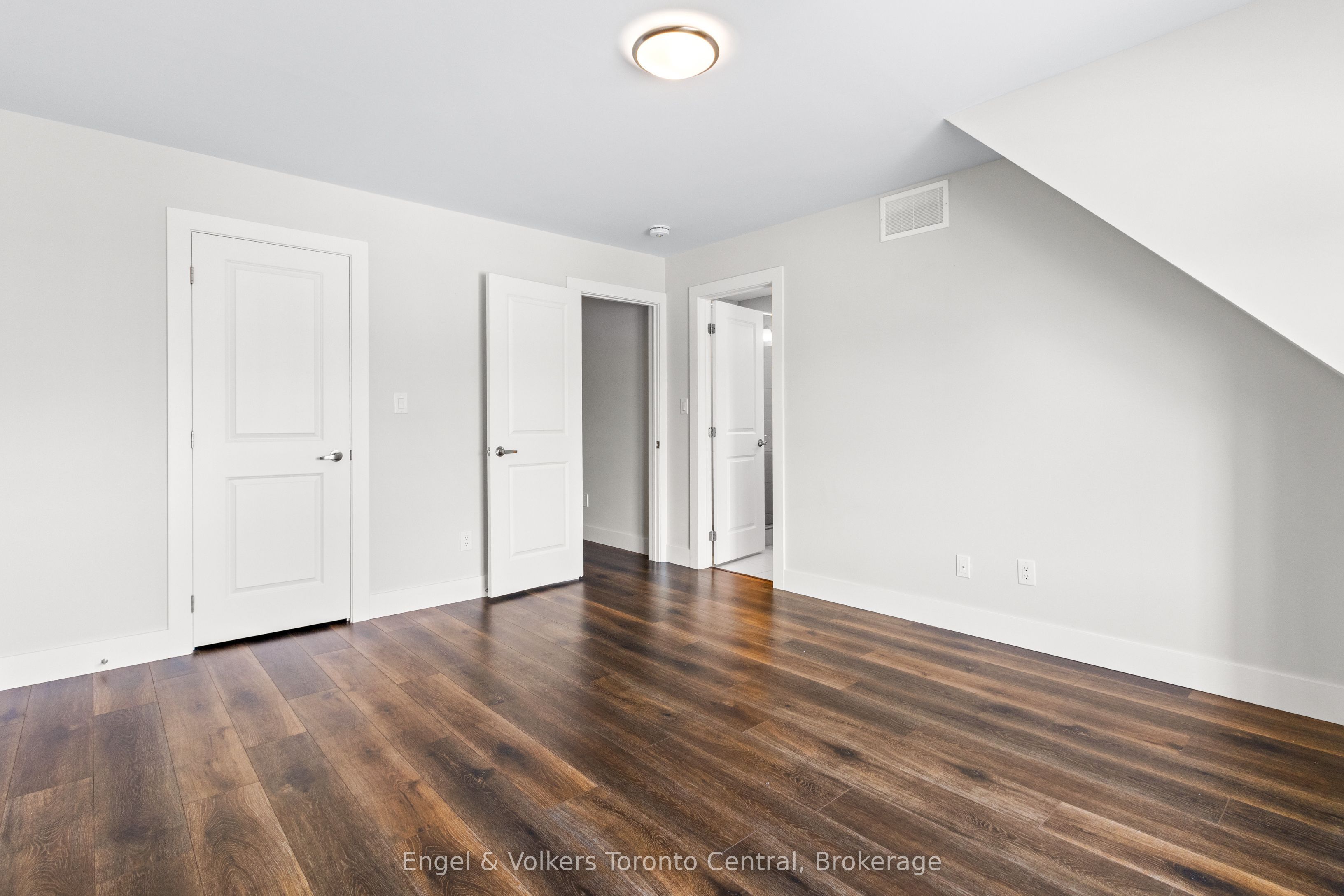 145 Sycamore Street Property Photo 26