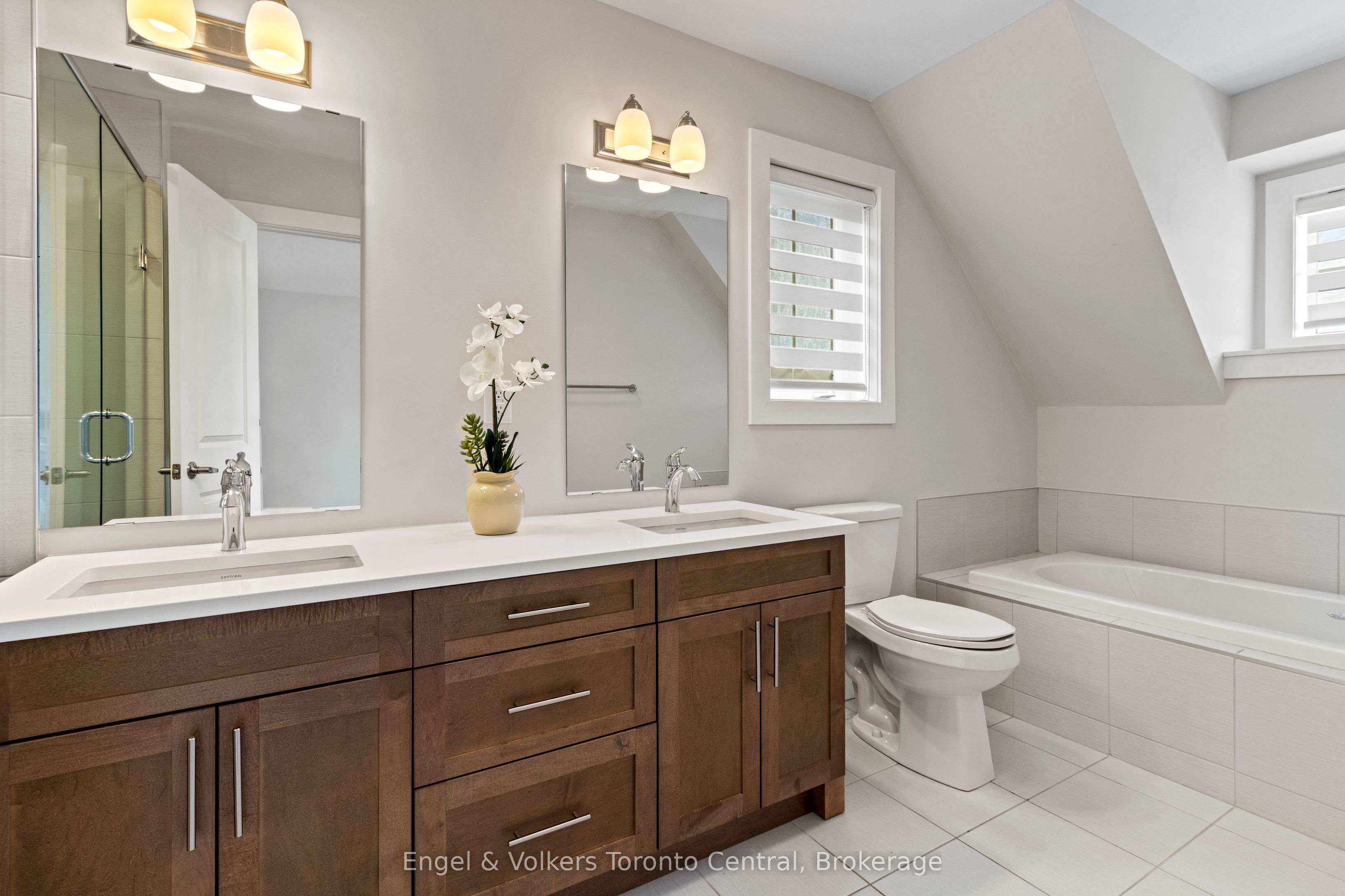 145 Sycamore Street Property Photo 27
