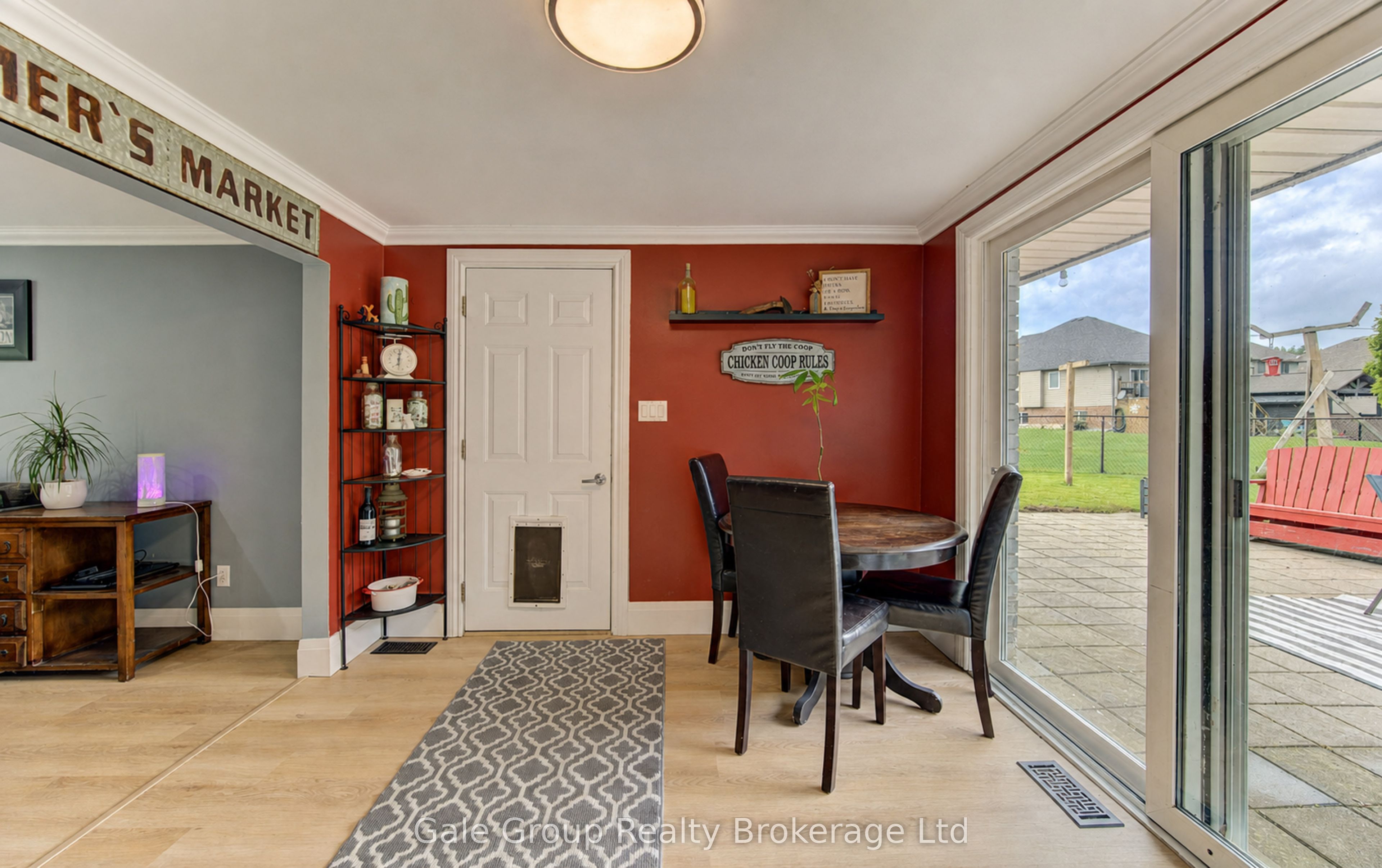 15 William Street Property Photo 11