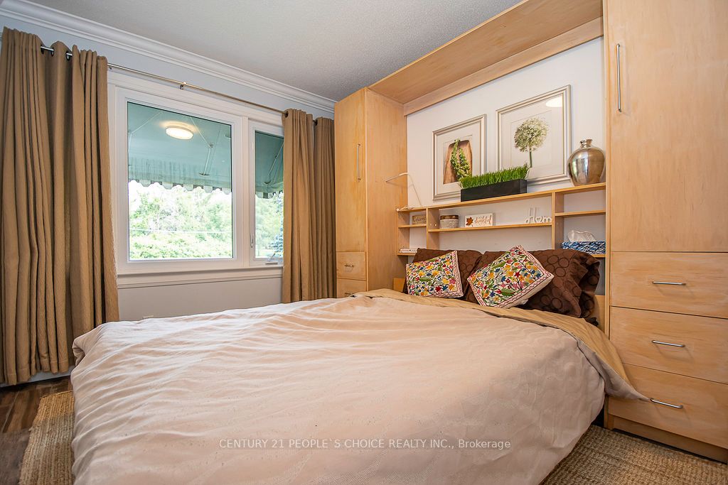3 Lakeshore Boulevard Property Photo 18