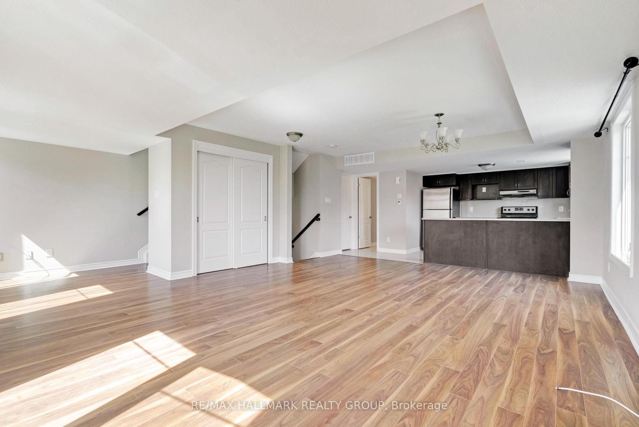 255b Titanium Private Property Photo 8