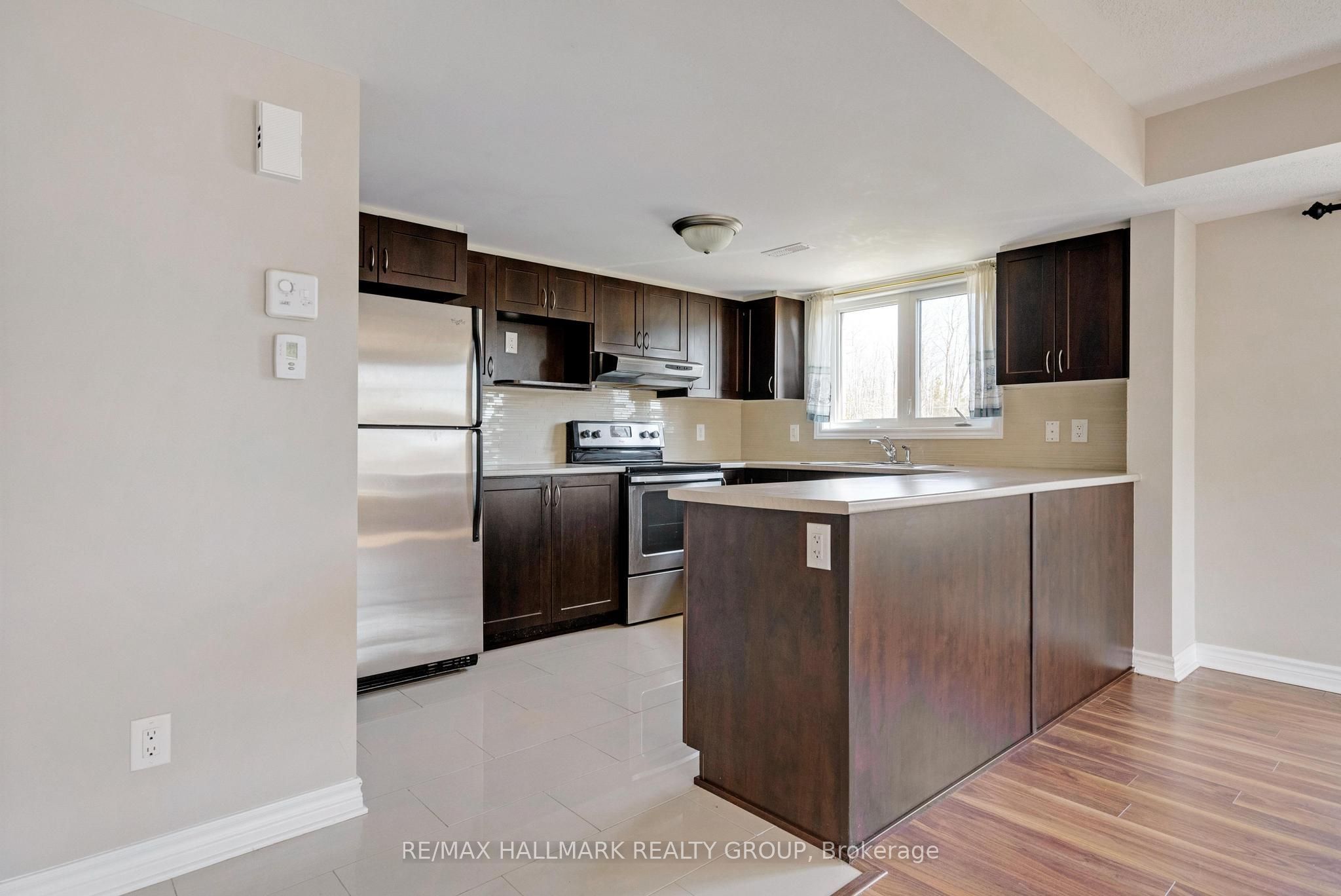 255b Titanium Private Property Photo 9