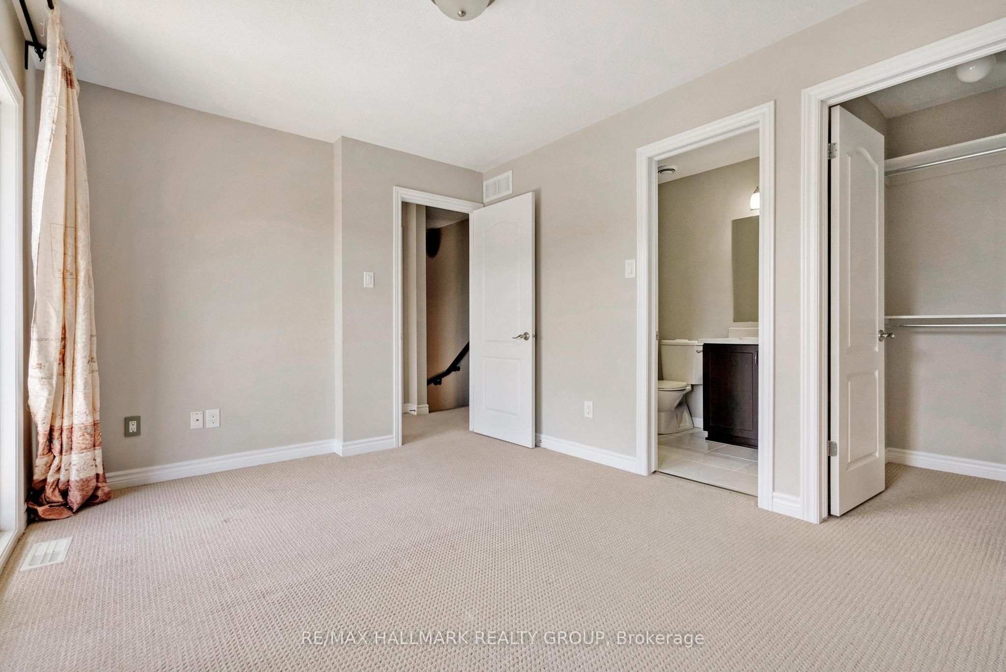 255b Titanium Private Property Photo 17