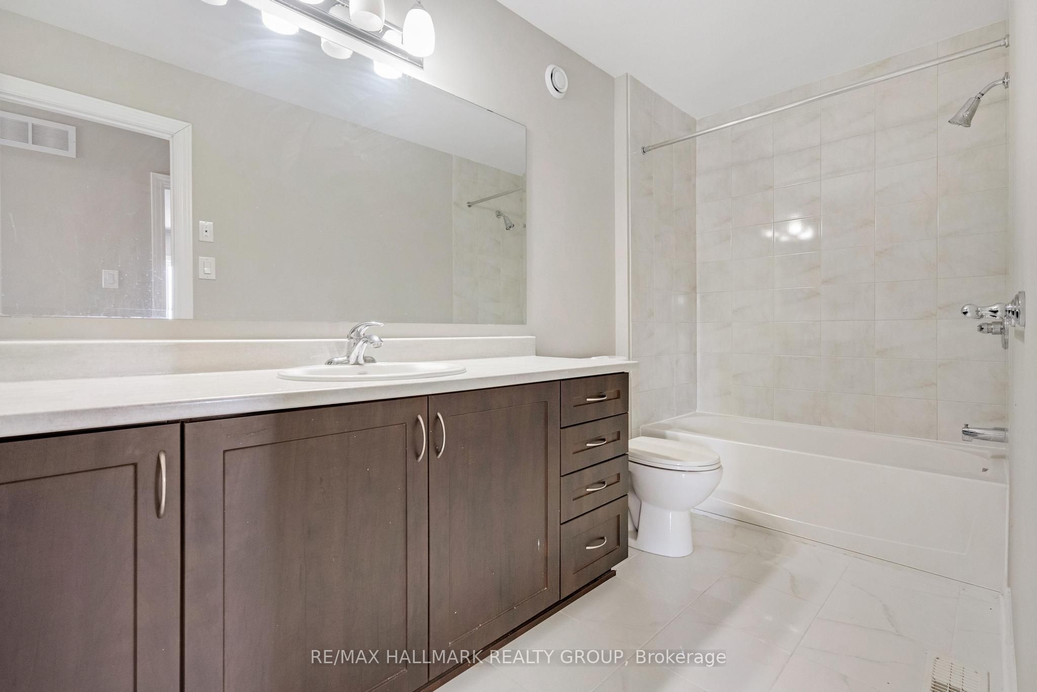 255b Titanium Private Property Photo 26
