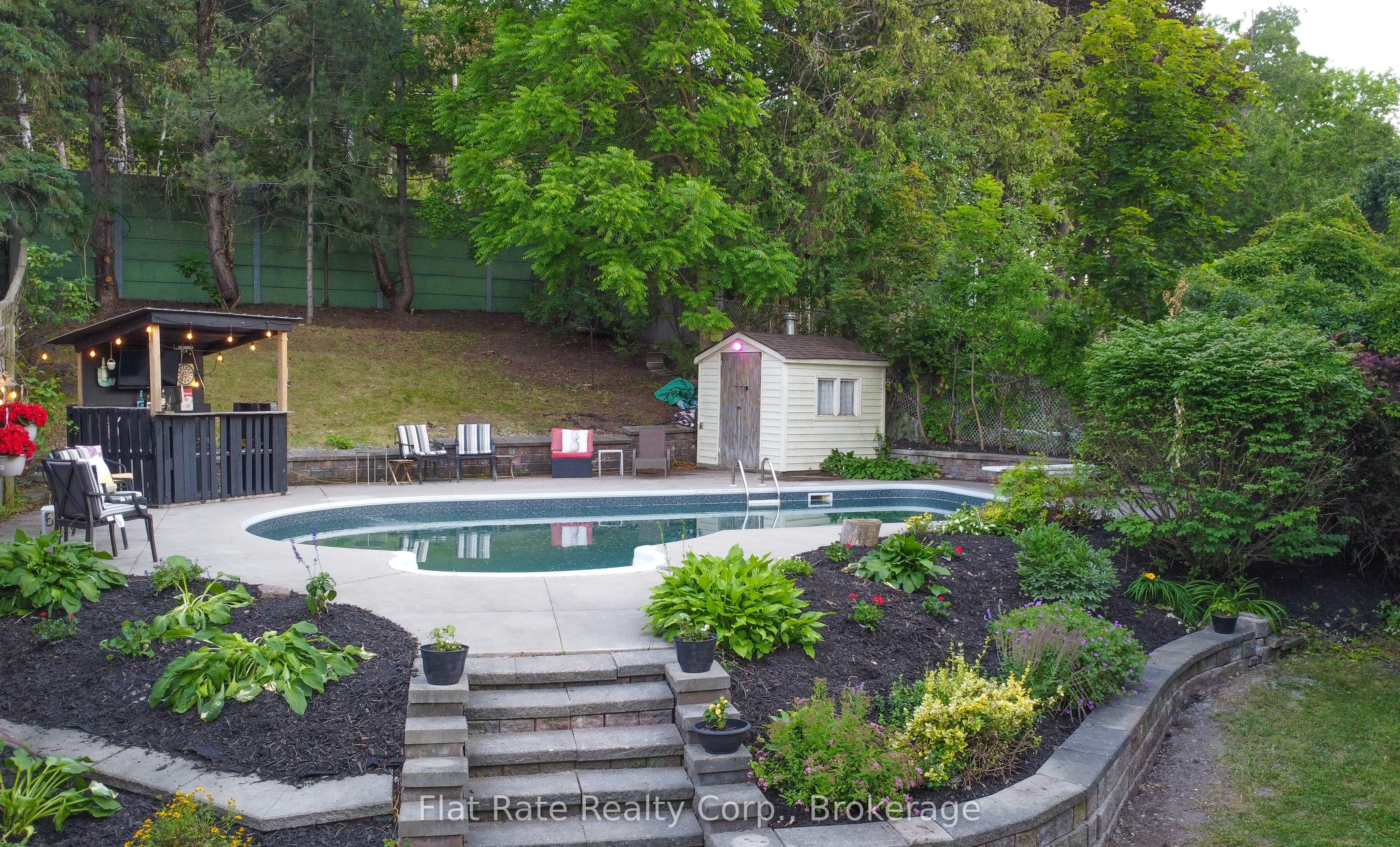 1243 Bridle Drive Property Photo 6