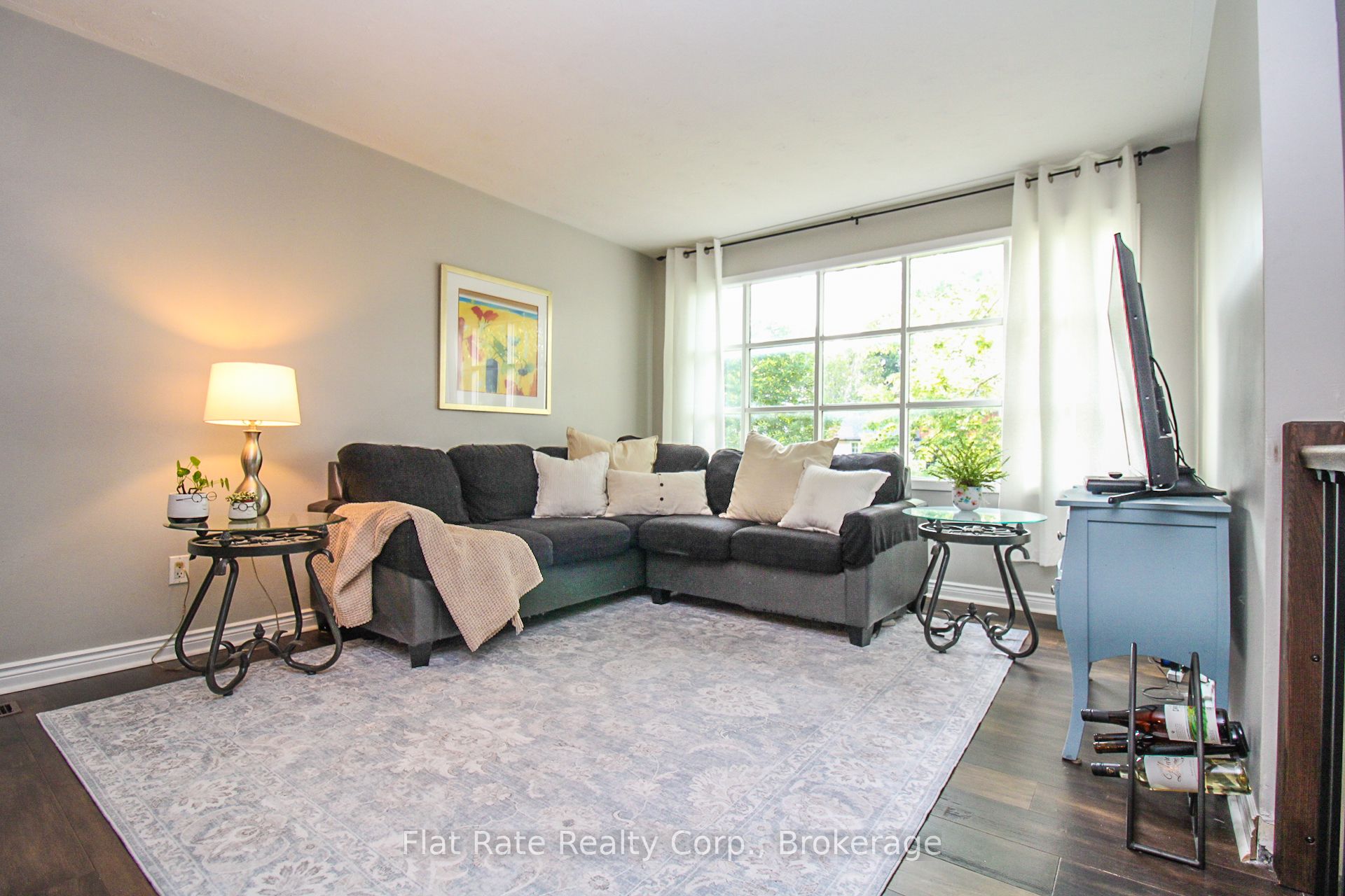 1243 Bridle Drive Property Photo 14