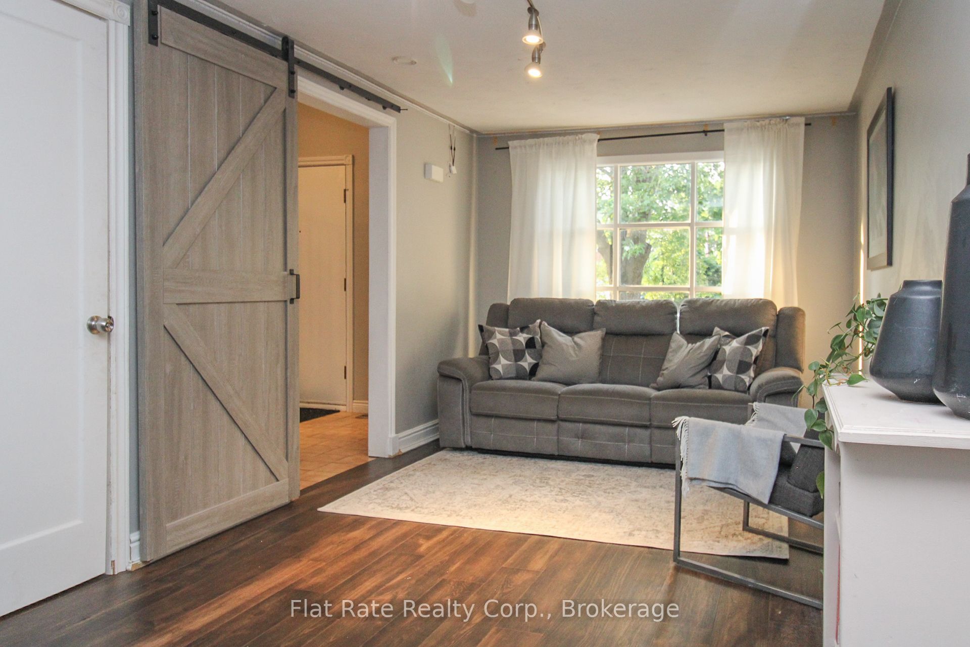 1243 Bridle Drive Property Photo 18