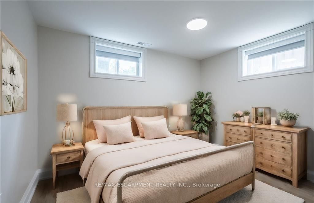 80 Irene Avenue D Property Photo 1