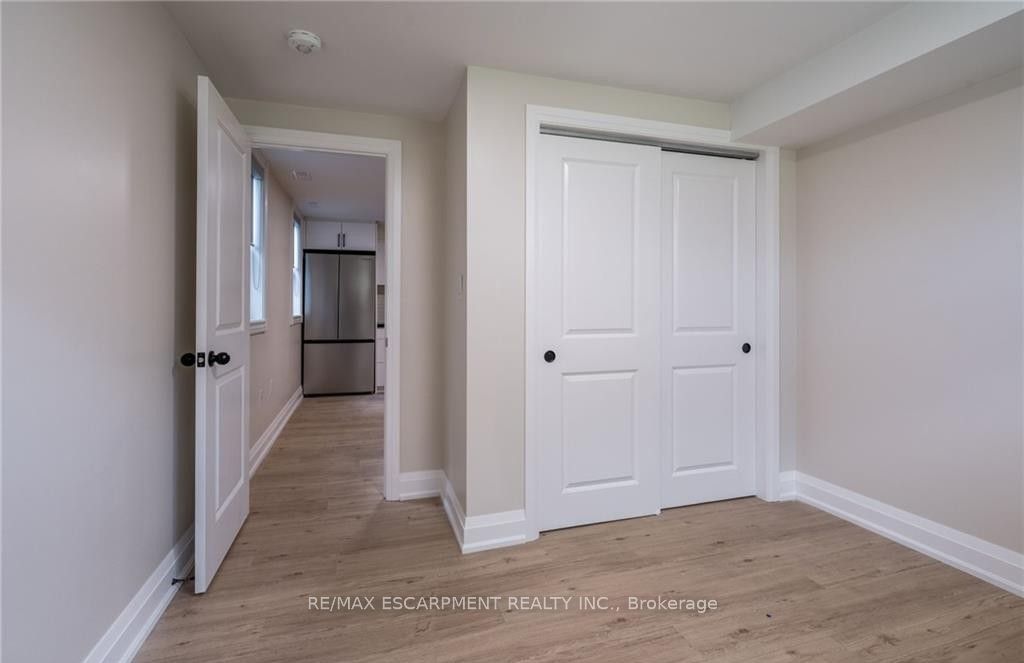 80 Irene Avenue D Property Photo 10