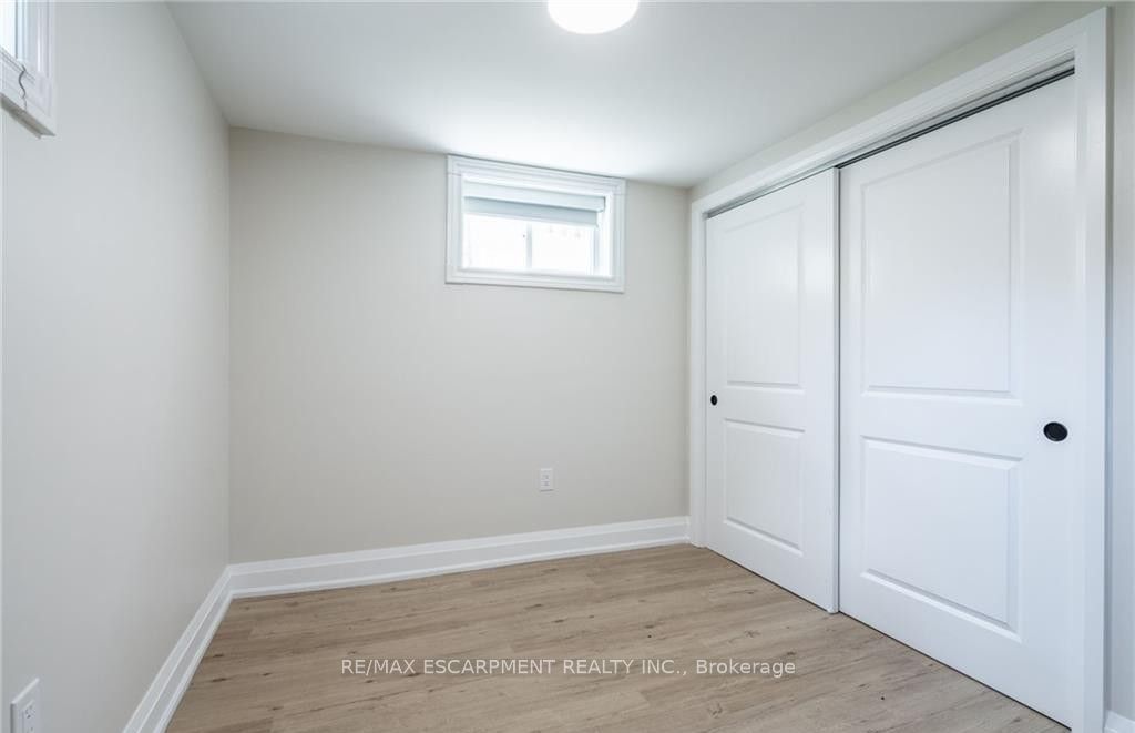 80 Irene Avenue D Property Photo 14