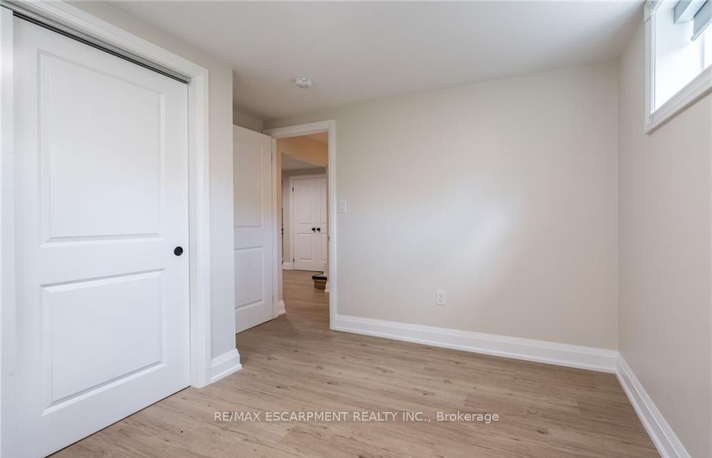 80 Irene Avenue D Property Photo 15