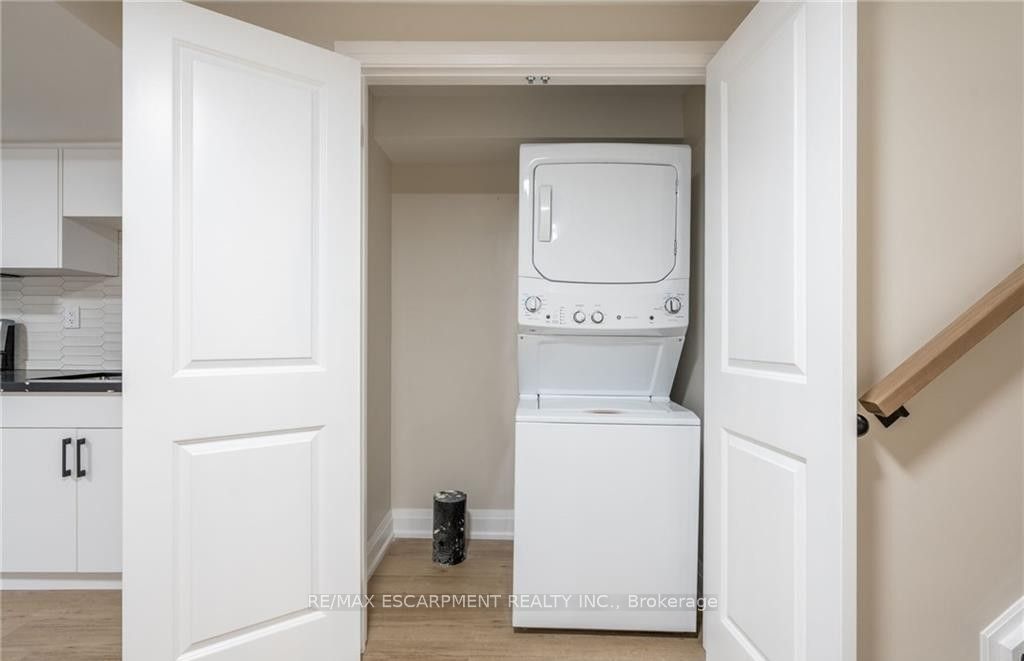 80 Irene Avenue D Property Photo 19