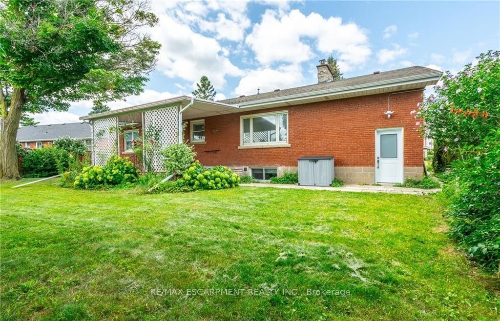 80 Irene Avenue D Property Photo 21