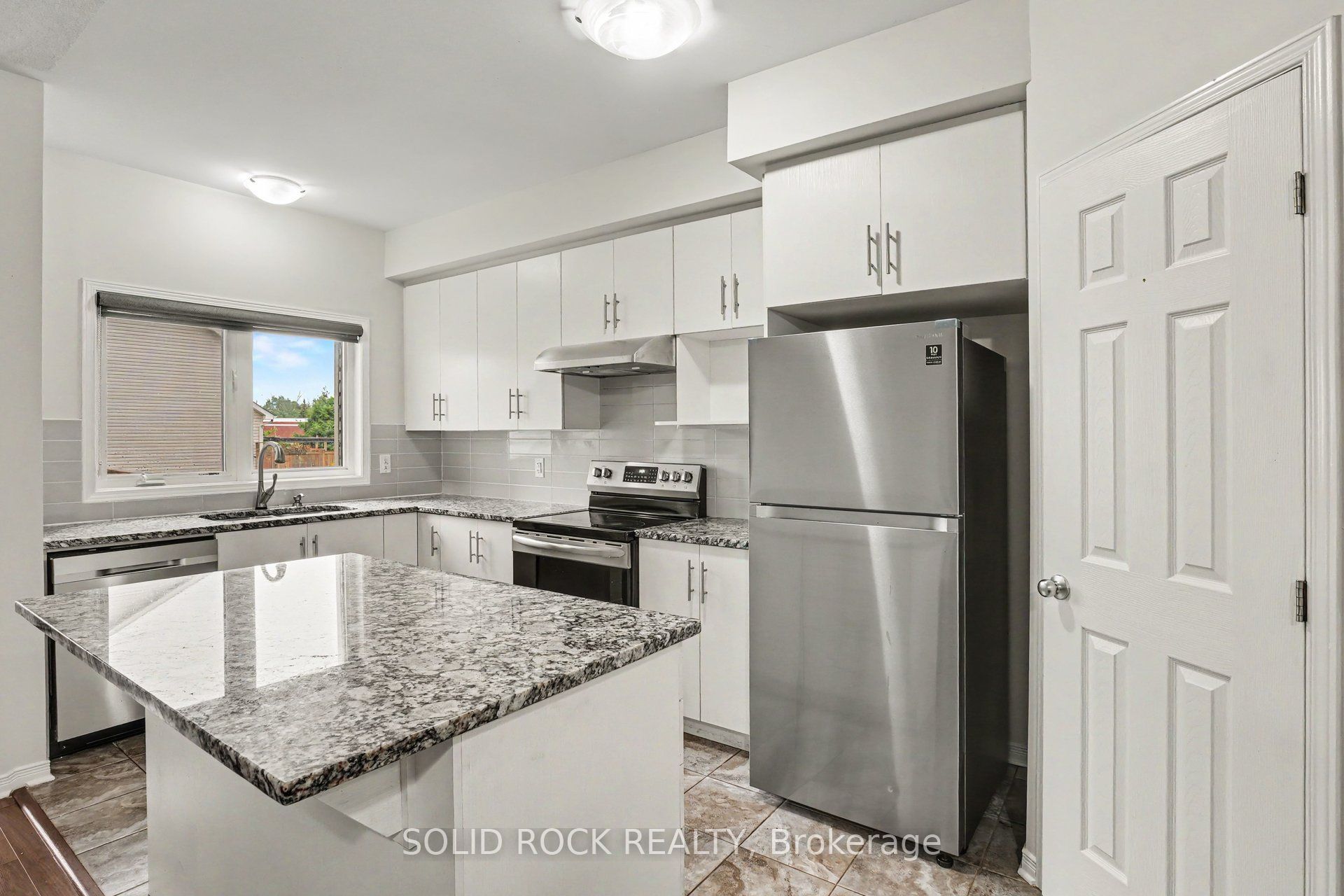 639 Via Campanale Avenue Property Photo 6